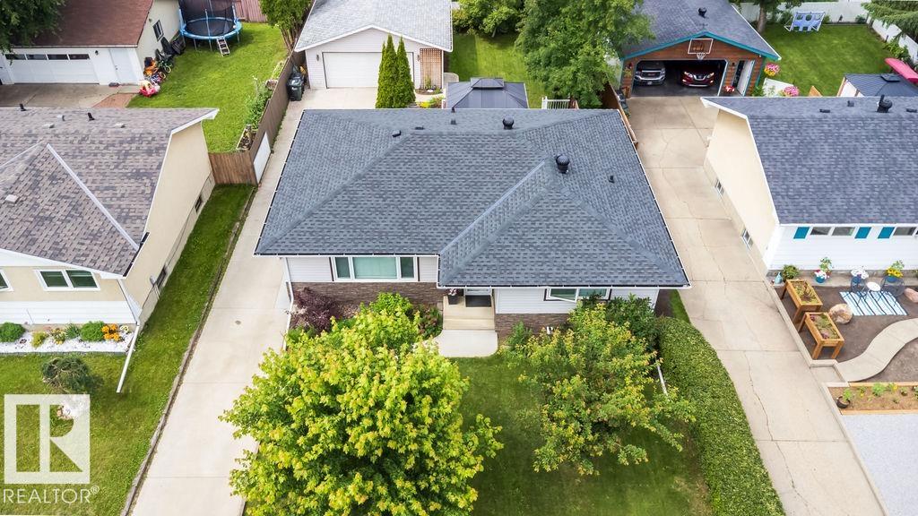 Photo 4 at 34 Peacock Drive, Brentwood, Sherwood Park