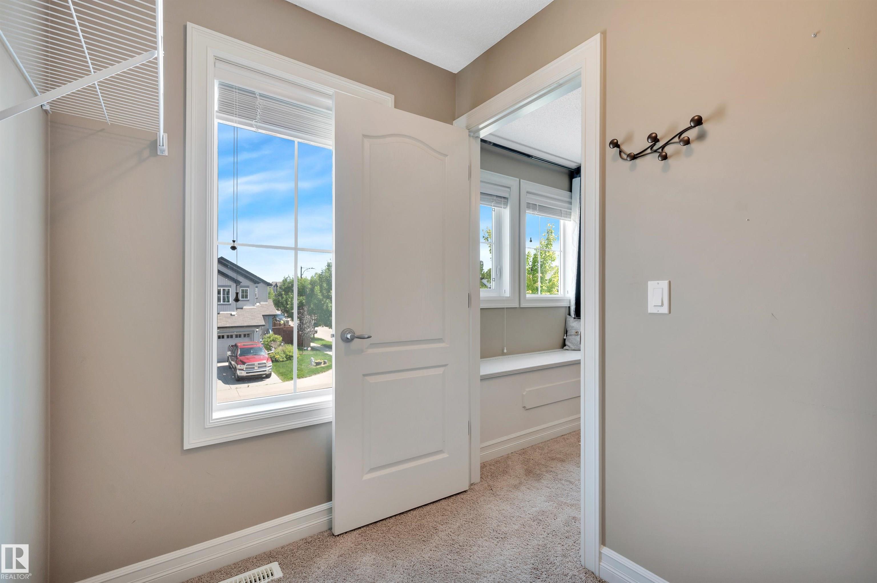 https://zimg.paragon.ice.com/ParagonImages/Property/PM/RAE/225411903/26/0/0/b13020df64cc144bac9b3642759bc26e/1/738a12017a59db412a33a18043a6fcd5/225411903-48bfa2a0-85fe-4315-a619-5d6a061897e9.JPG