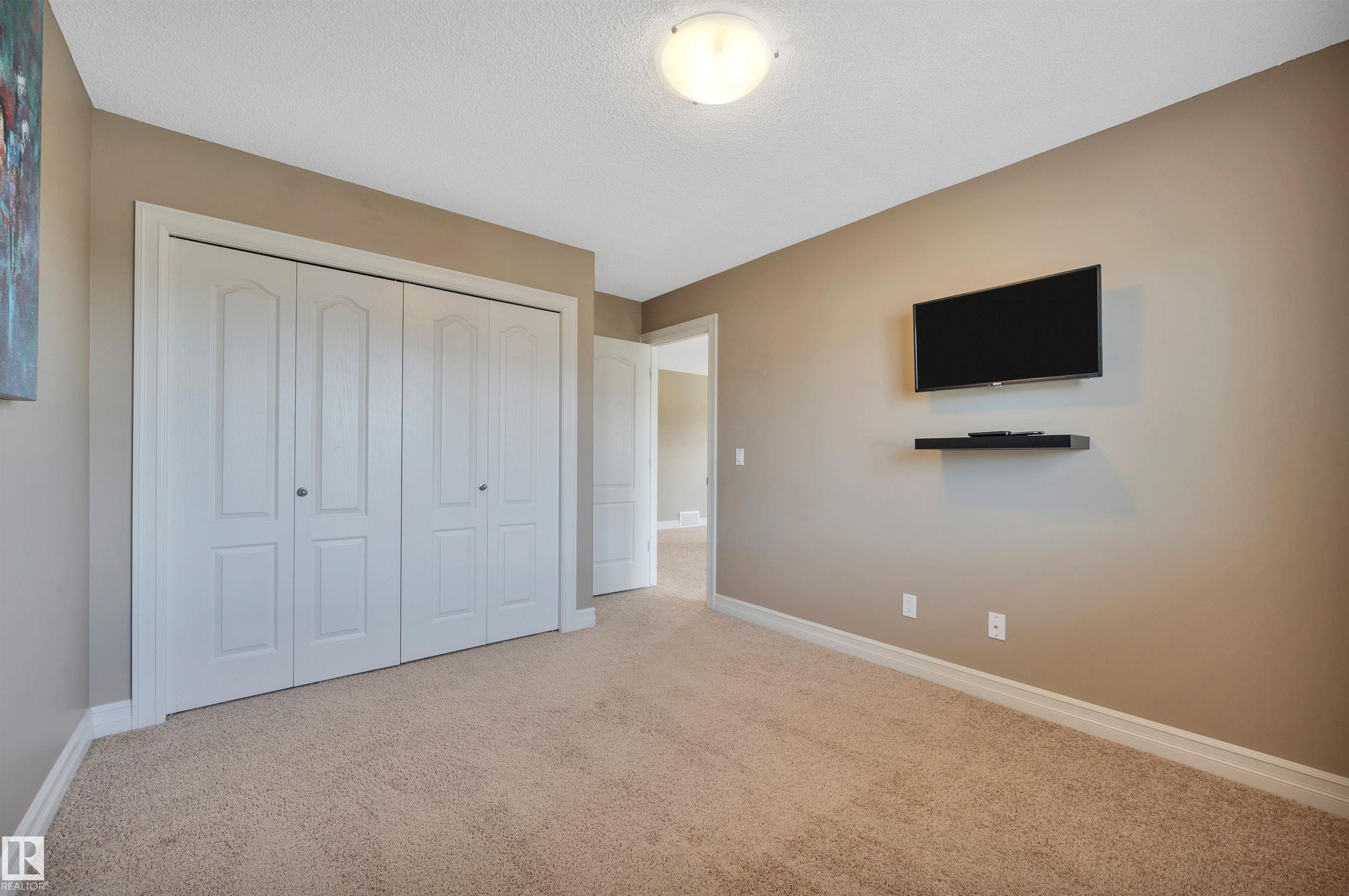 https://zimg.paragon.ice.com/ParagonImages/Property/PM/RAE/225411903/34/0/0/de1c62e033ab2142902087bd6d3051ba/1/738a12017a59db412a33a18043a6fcd5/225411903-97bc19b9-7def-4dce-8d9c-5c982355b7b6.JPG