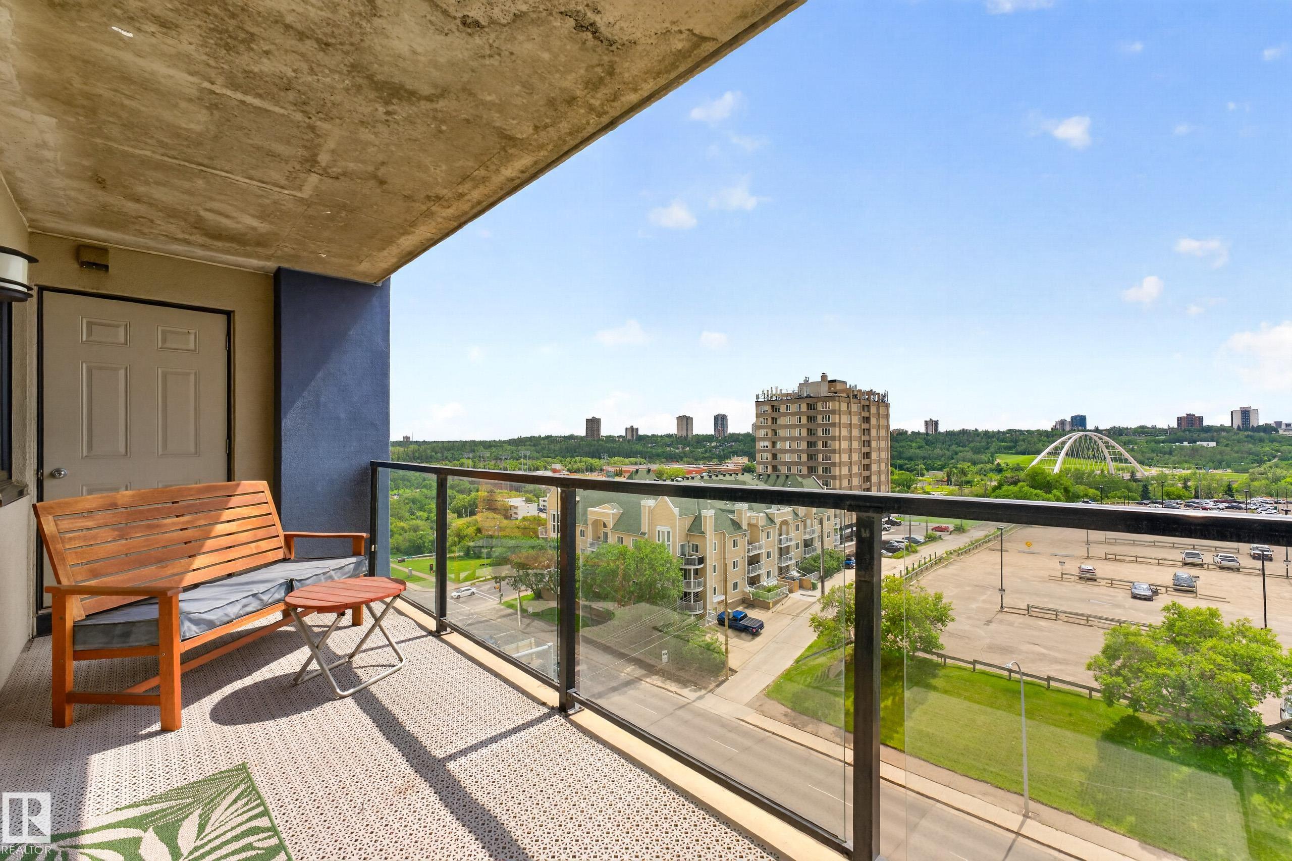 https://zimg.paragon.ice.com/ParagonImages/Property/PM/RAE/225411910/12/0/0/591dee34cd7d21c7a2be15e56a52112f/1/9b93f1088ef94e8c55e40fd648b6bf47/225411910-53e04cde-8c3a-47a6-be6a-beaa6a333eb3.JPG