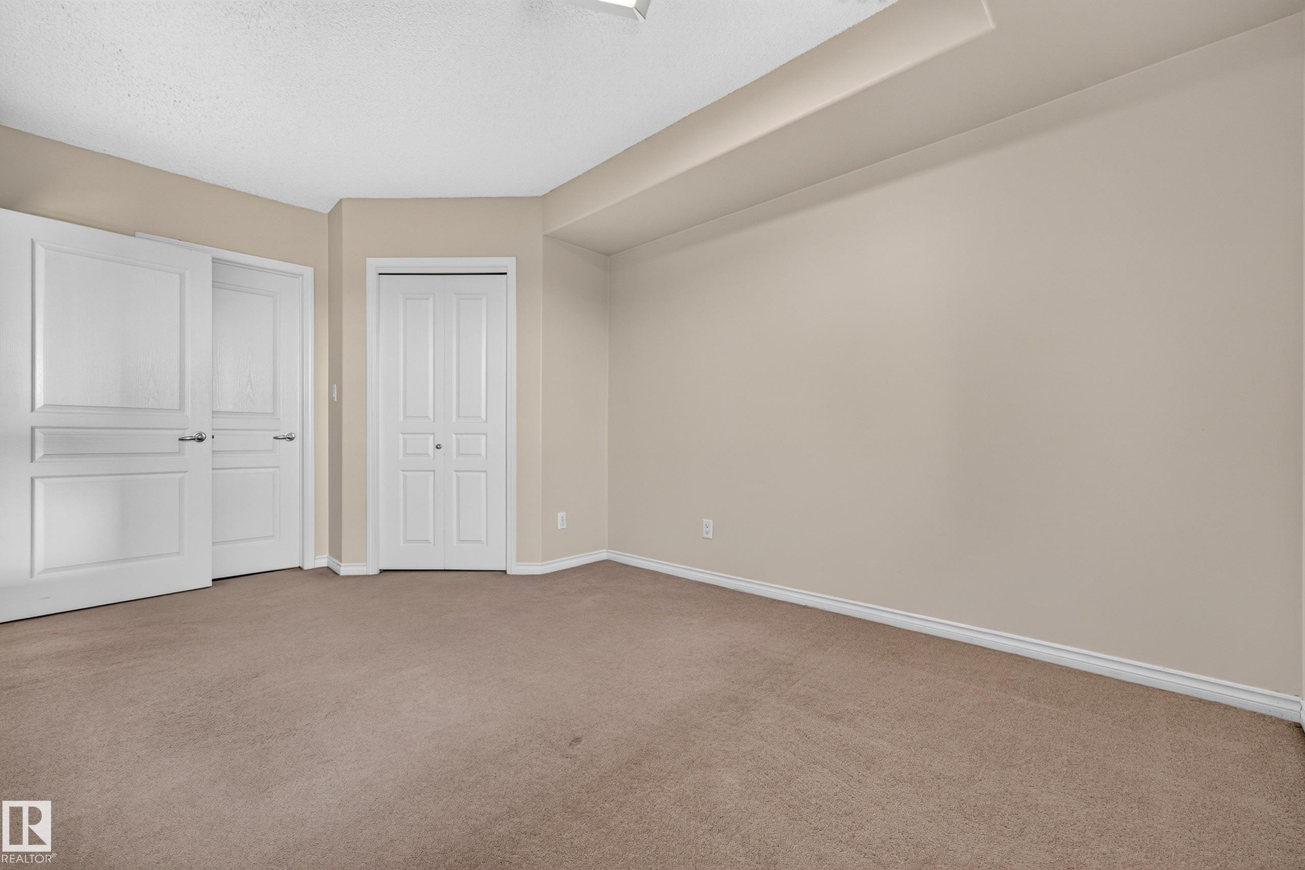 https://zimg.paragon.ice.com/ParagonImages/Property/PM/RAE/225411910/20/0/0/11267a19e915aff159fe7f1c8a388d33/1/9b93f1088ef94e8c55e40fd648b6bf47/225411910-2bcf2159-fdb0-4d62-af98-d590606aec7c.JPG