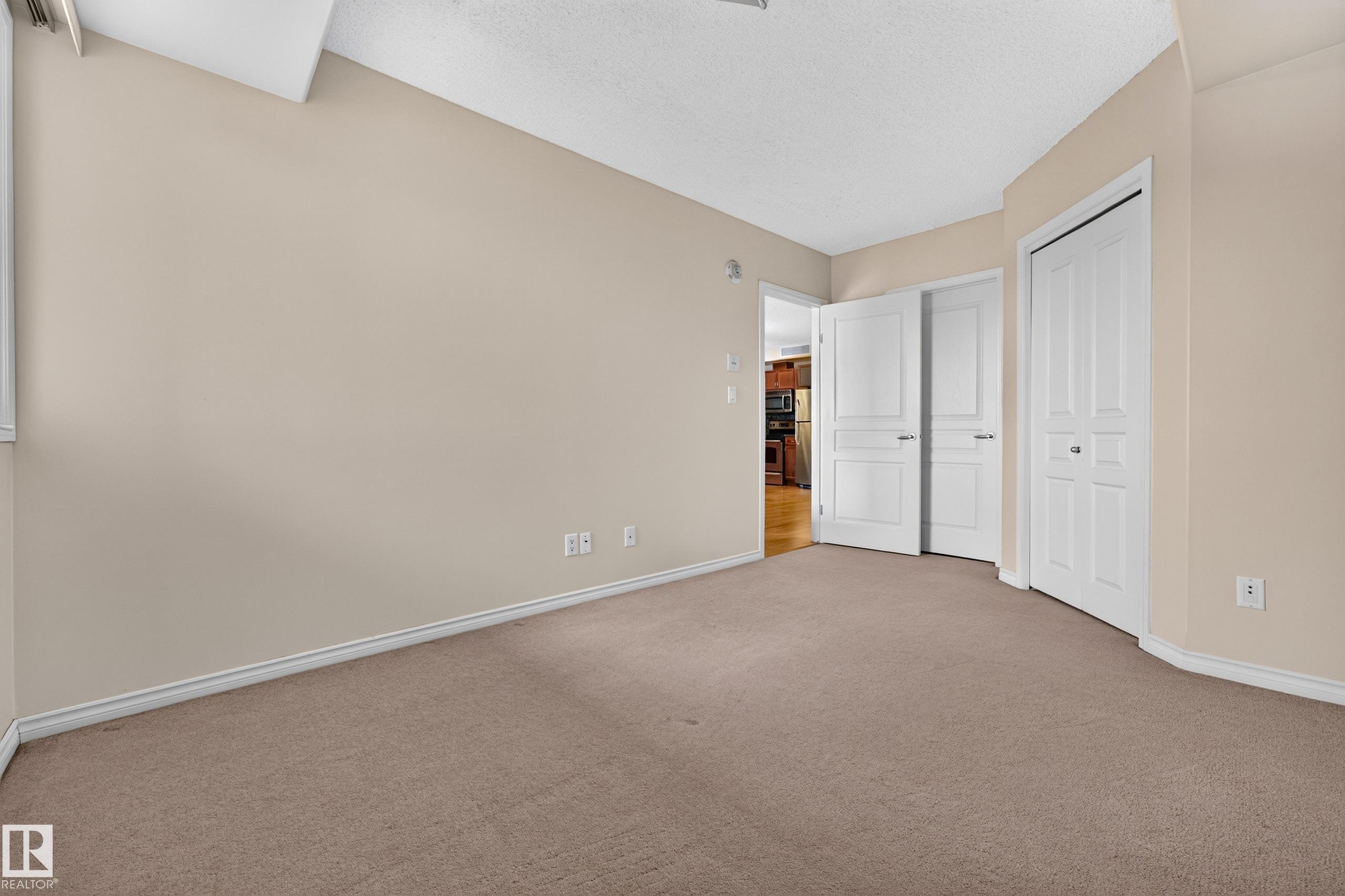 https://zimg.paragon.ice.com/ParagonImages/Property/PM/RAE/225411910/21/0/0/24ef3b3265adca4aeb8293372fb0607b/1/9b93f1088ef94e8c55e40fd648b6bf47/225411910-33c03e97-93d2-4168-b0d8-a596234b0b78.JPG