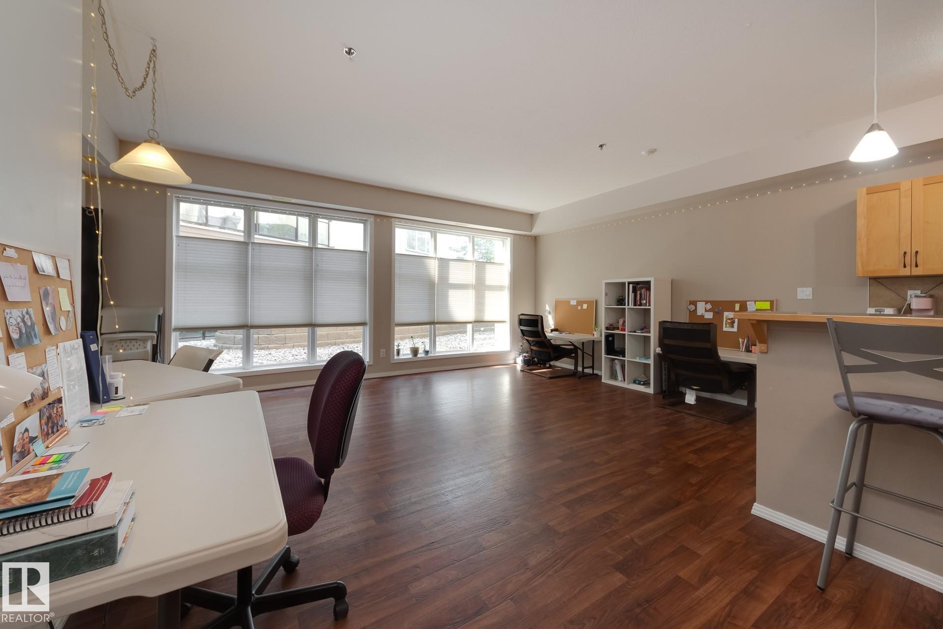https://zimg.paragon.ice.com/ParagonImages/Property/PM/RAE/225411918/13/0/0/23afb23ca7bc4235d1db9b727450617a/1/3e3269d732e155366fb42f97f145fd4a/225411918-C58F8B55-CDB0-428F-A0C7-3C9B195B2BED.JPG