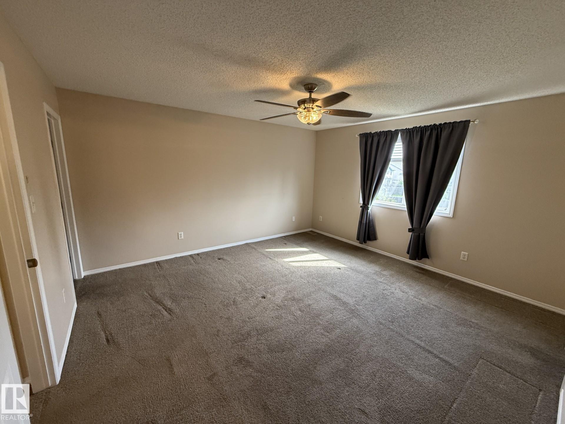 https://zimg.paragon.ice.com/ParagonImages/Property/PM/RAE/225411931/18/0/0/e78f95f09541c8f9d5eb74d16b8df728/1/06870c75f22ea73bedea356fa9aba8b7/225411931-374286c3-6486-44af-88d9-a00790f96946.JPG