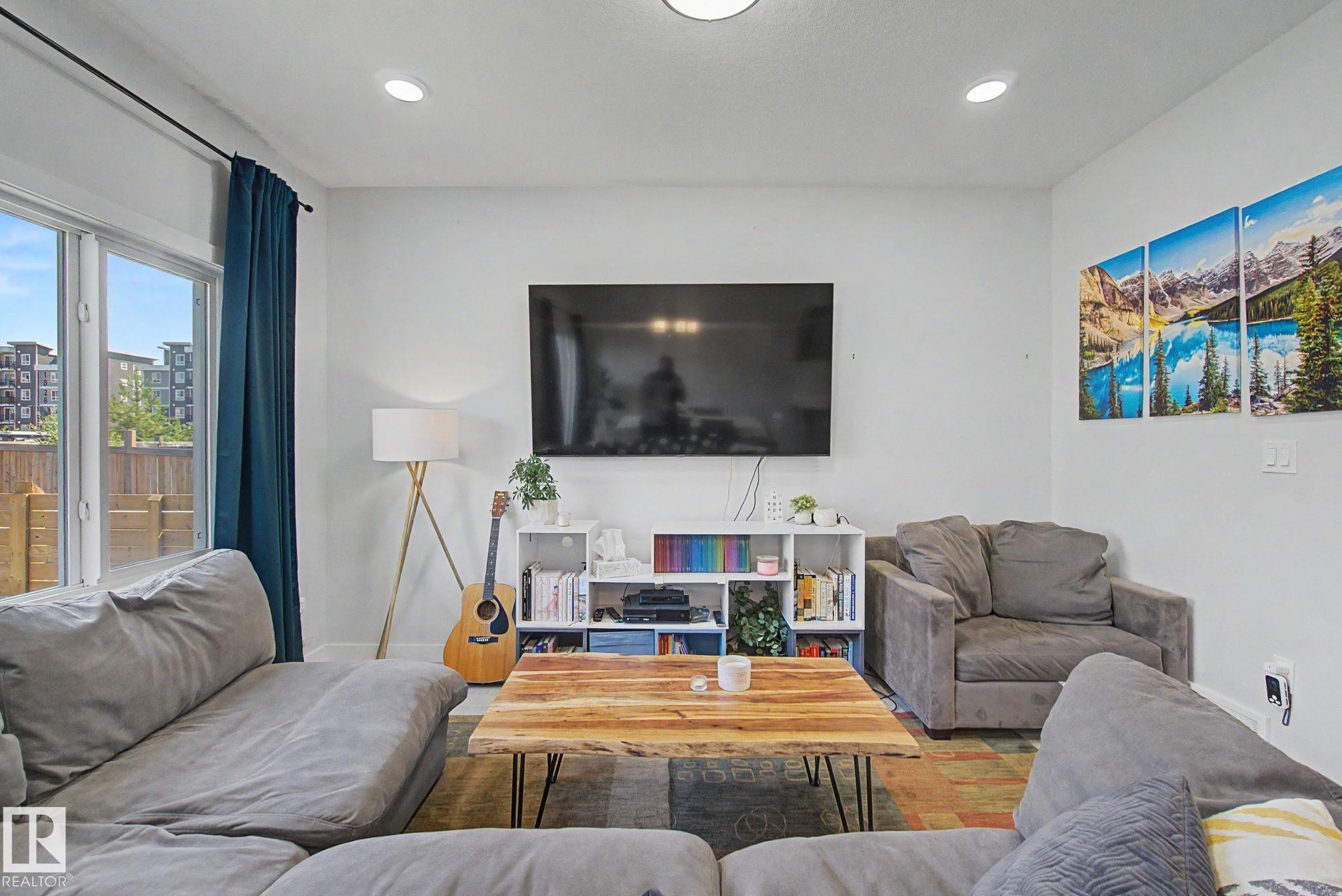 Photo 15 at 1926 Kroetsch Crescent SW, Keswick, Edmonton