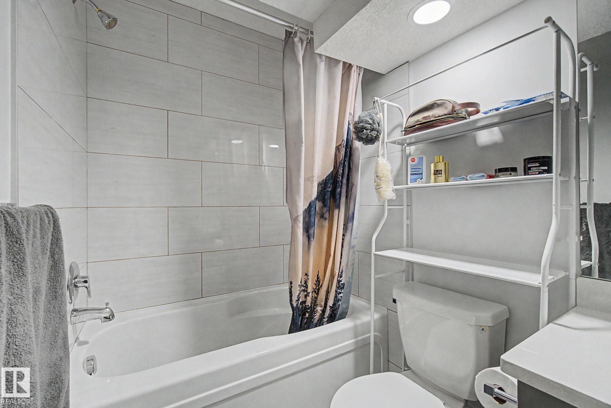 Photo 45 at 1926 Kroetsch Crescent SW, Keswick, Edmonton