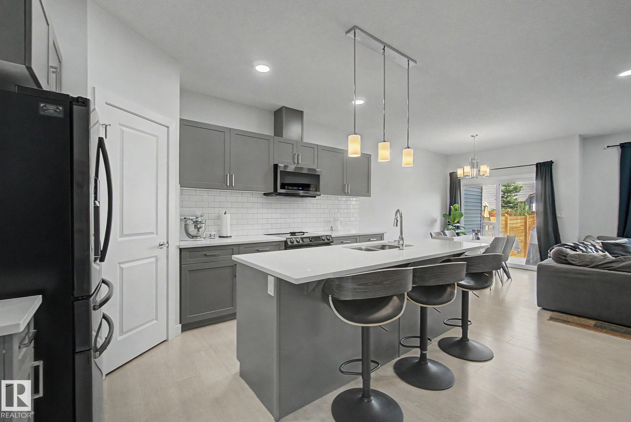 Photo 8 at 1926 Kroetsch Crescent SW, Keswick, Edmonton