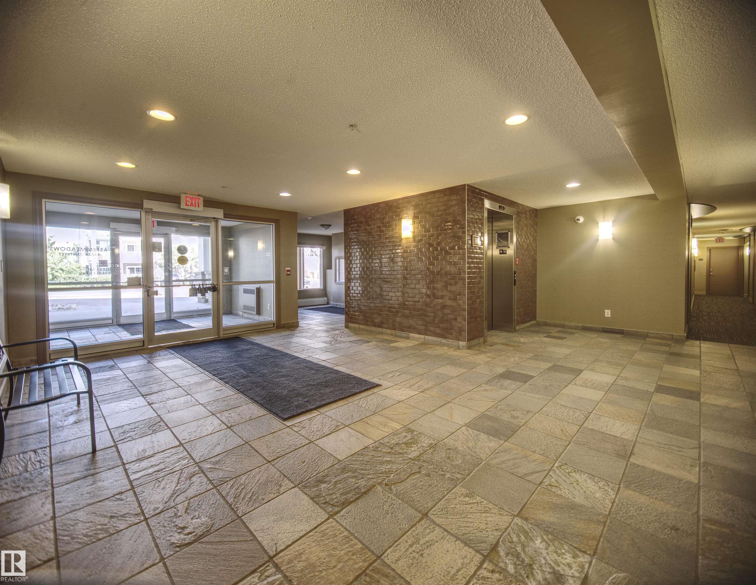 https://zimg.paragon.ice.com/ParagonImages/Property/PM/RAE/225411936/20/0/0/4833a0e50f4037813fc5a72a9259d923/1/b8929b6a27371fbb2c7b1bb613902c4e/225411936-835412dd-1048-4f29-817e-ee9bffcf0cb9.JPG