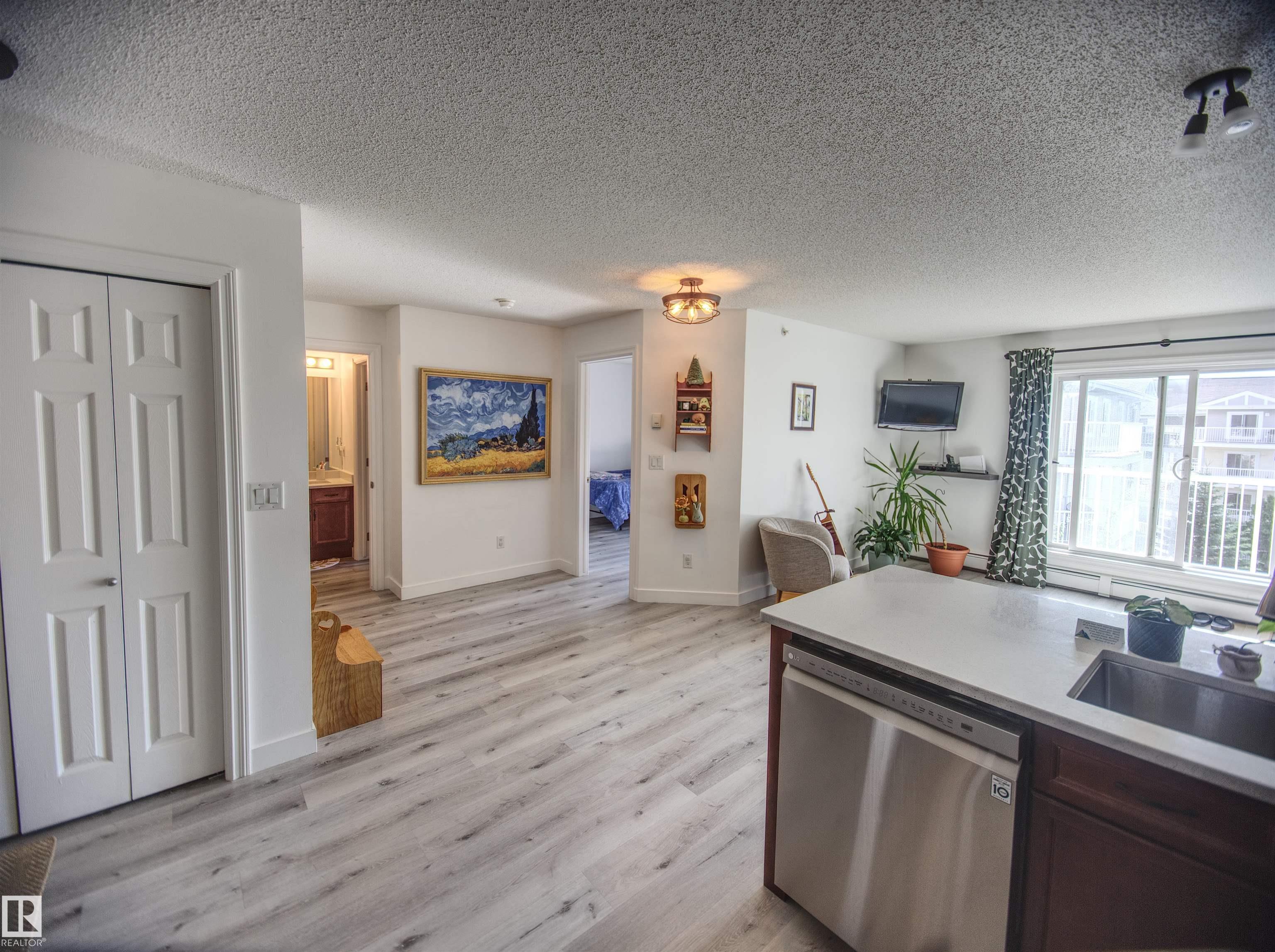 https://zimg.paragon.ice.com/ParagonImages/Property/PM/RAE/225411936/6/0/0/9ba8c77fc19a5b92c165219a6ce21d86/1/b8929b6a27371fbb2c7b1bb613902c4e/225411936-6c6134c9-603b-4e99-a07d-d45542845da6.JPG