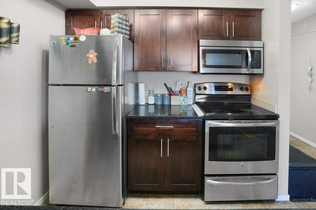 https://zimg.paragon.ice.com/ParagonImages/Property/PM/RAE/225411944/12/0/0/76f870da7c50b33f66e6846d992b75cb/1/1e102e1518fd55b94b786451d7e4e600/225411944-d14506c8-944e-4713-b967-77907a89b51d.JPG