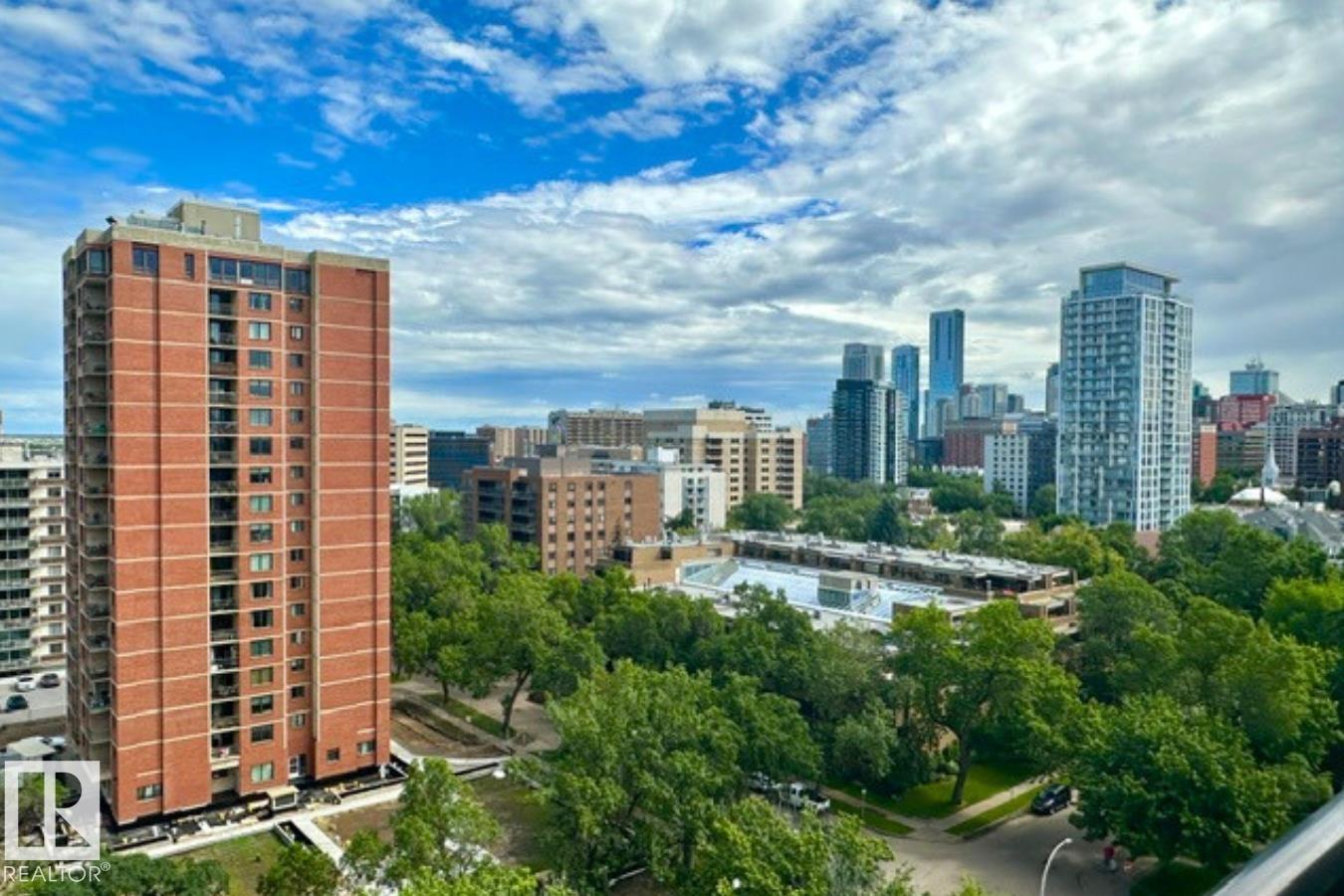 https://zimg.paragon.ice.com/ParagonImages/Property/PM/RAE/225411951/19/0/0/09d24d94a659e943c6113a4cc1dbac9f/1/21d65bce502b36f0f781e1e3eb2b1e07/225411951-60ABAF75-2154-4EB3-AE25-8DD60AED907C.JPG