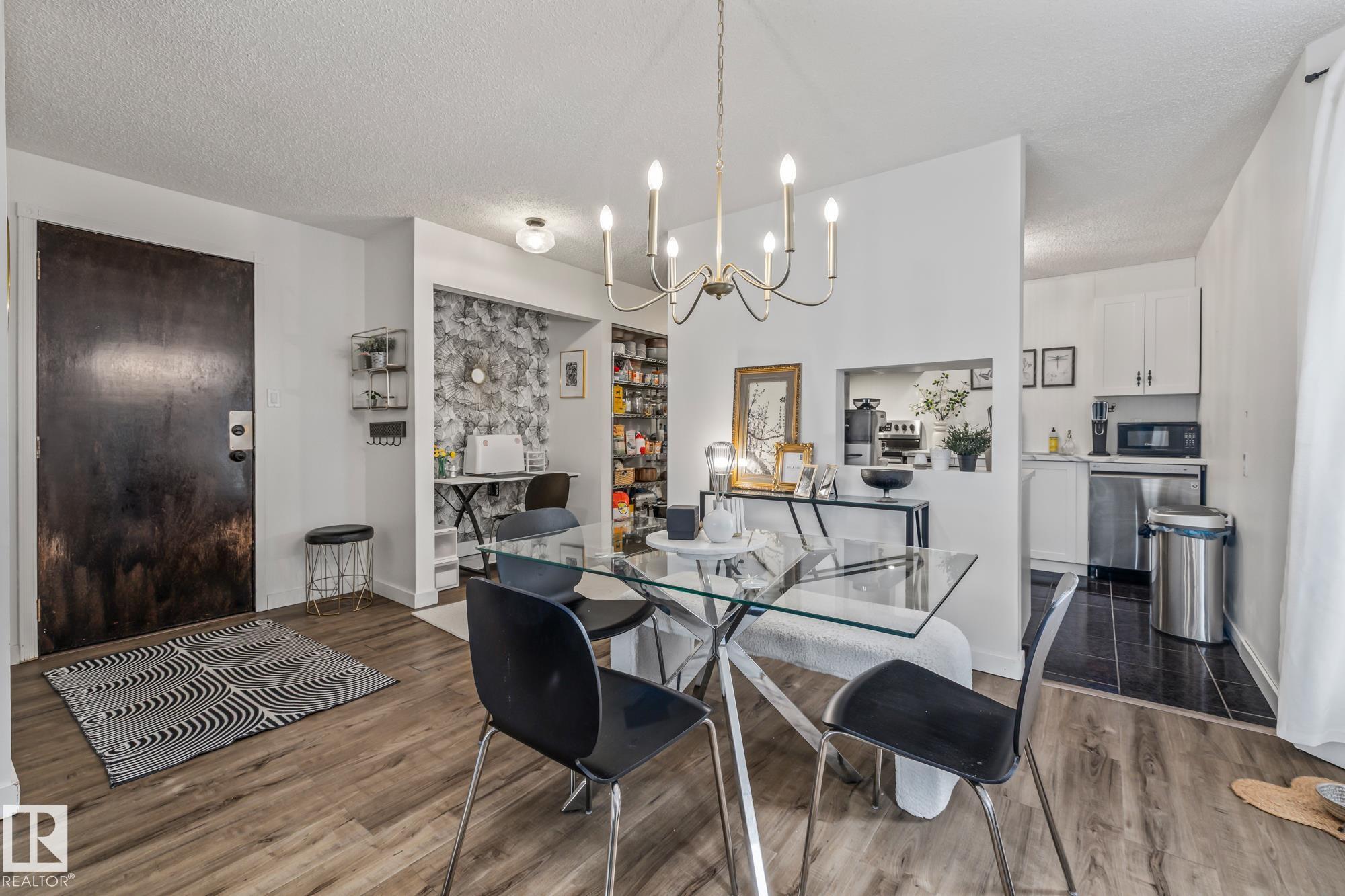 https://zimg.paragon.ice.com/ParagonImages/Property/PM/RAE/225411954/7/0/0/d554ad230eef285de77615fbd94fcf6f/1/c74cac5c3513cb9cc0a15560888e1737/225411954-EF7AE436-3B9A-4E32-B7C3-F68A91022F4F.JPG
