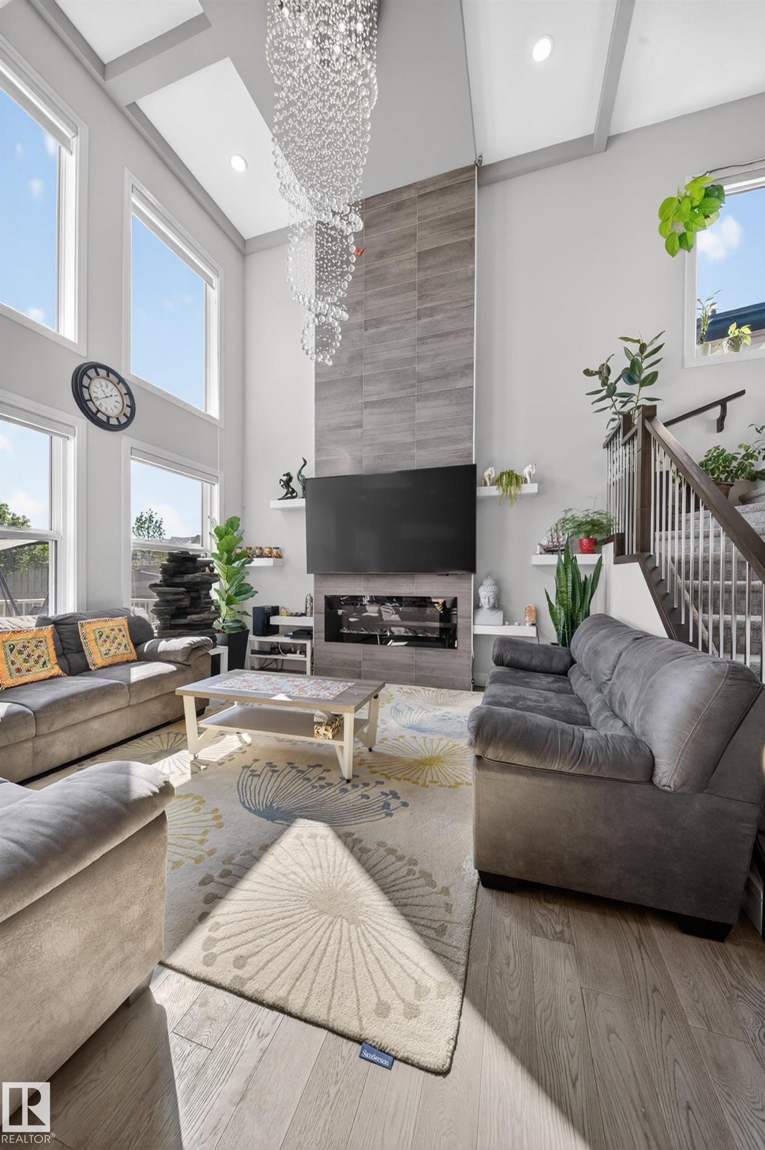 https://zimg.paragon.ice.com/ParagonImages/Property/PM/RAE/225411956/14/0/0/c1a43e1e35c0c3bf51f3379e502c655f/1/ffec37946e63441f877e5826cbf30984/225411956-068CE6C2-58DF-4763-B0B8-D0A0FBE746FD.JPG