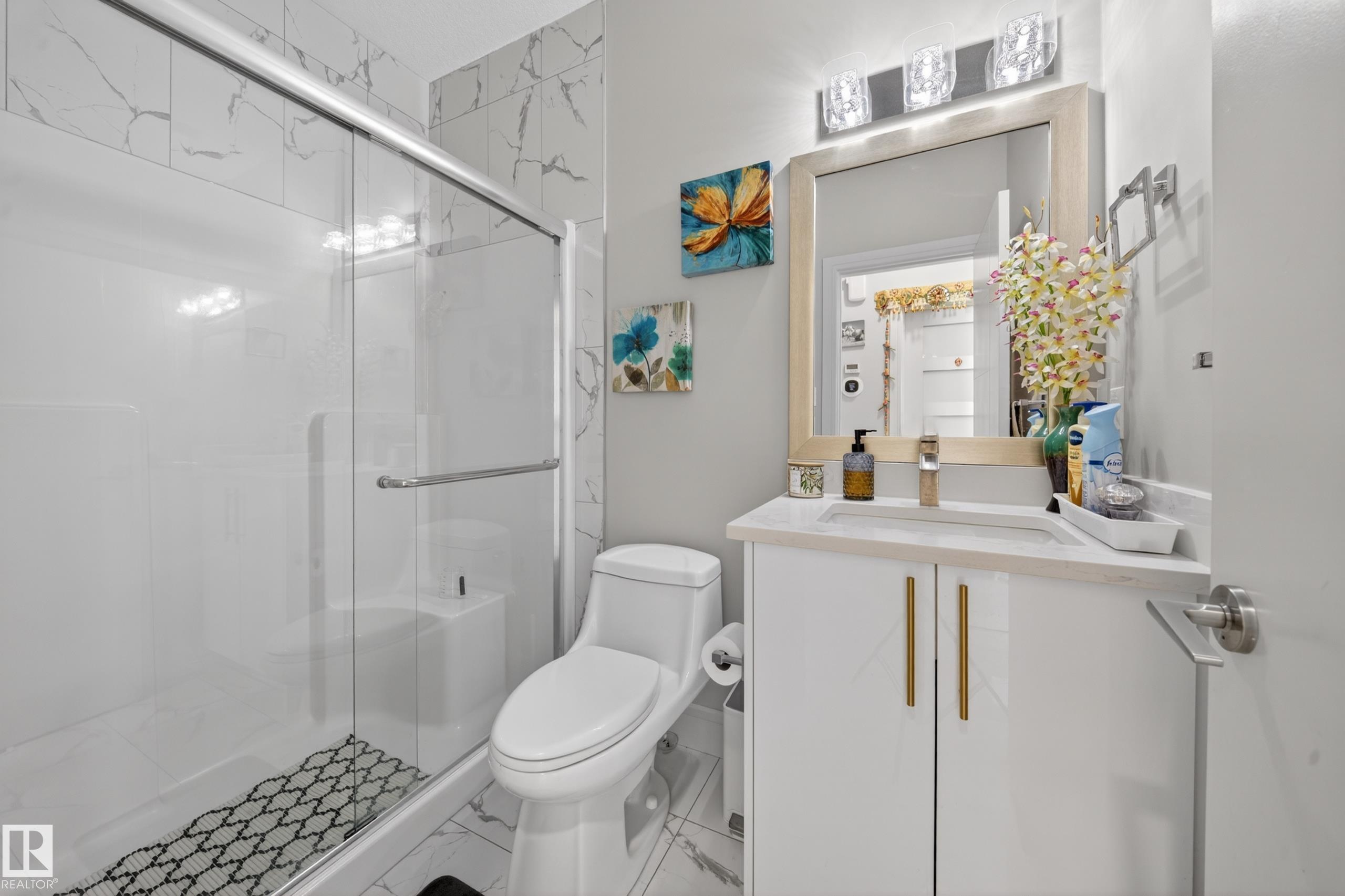 https://zimg.paragon.ice.com/ParagonImages/Property/PM/RAE/225411956/18/0/0/297a3d5ff3fff4849364edfd7e2e5925/1/ffec37946e63441f877e5826cbf30984/225411956-43ECADA3-612C-4F9B-A668-8D2CFC03C92C.JPG