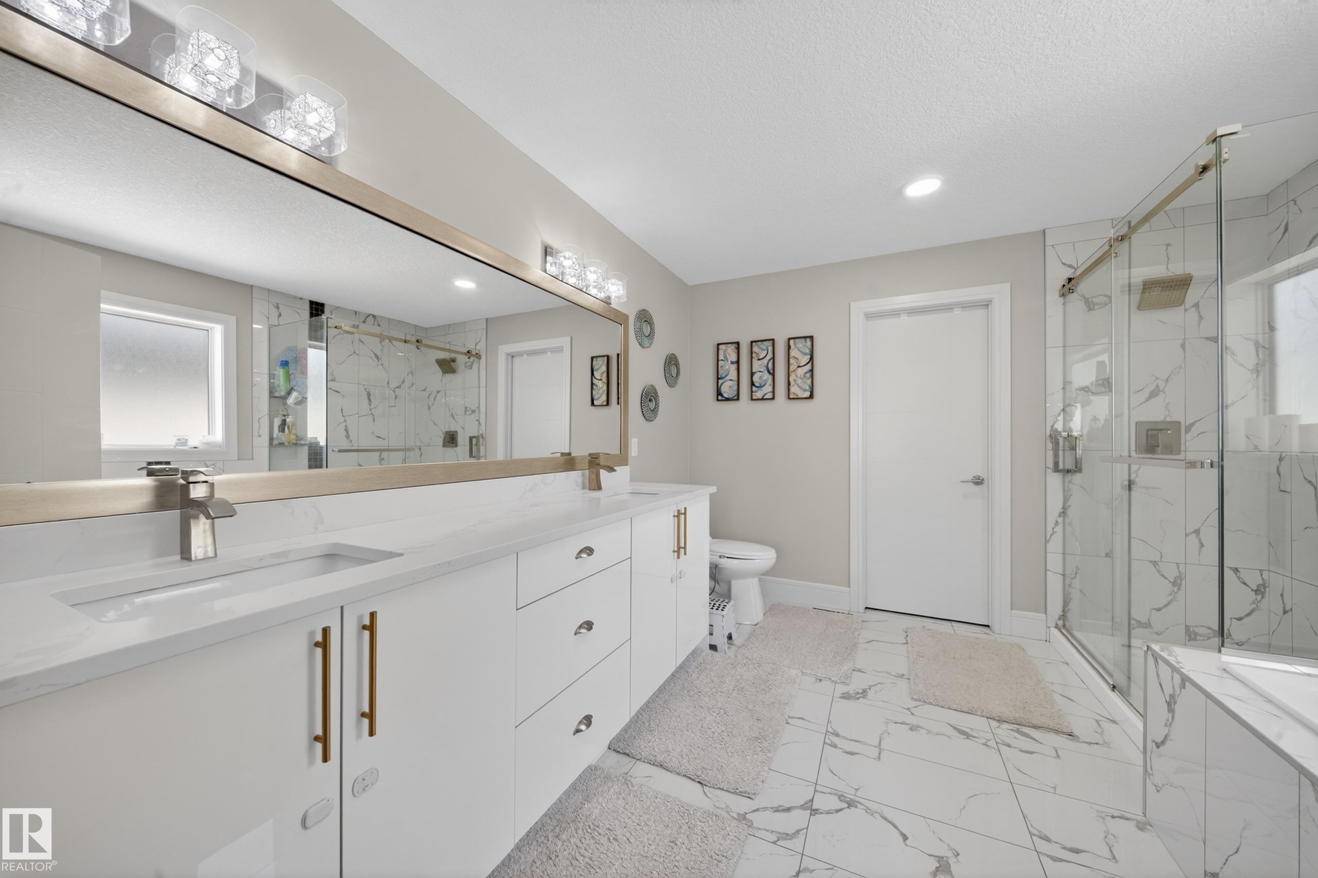 https://zimg.paragon.ice.com/ParagonImages/Property/PM/RAE/225411956/27/0/0/abb6841f60202ea2add7c43ddb4e9883/1/ffec37946e63441f877e5826cbf30984/225411956-8A60F043-FF70-4AEC-B53F-3CDA1286A2BE.JPG
