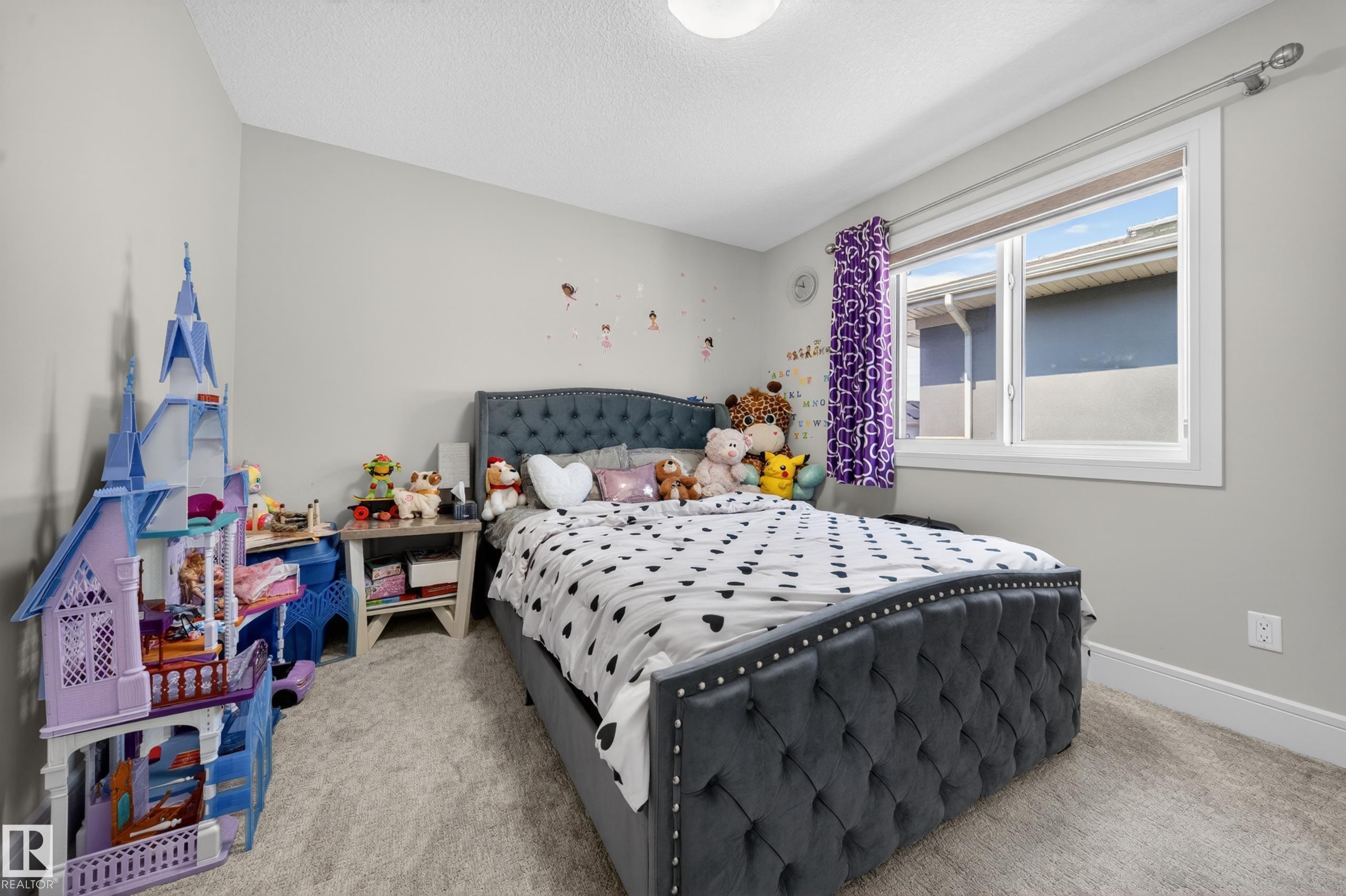 https://zimg.paragon.ice.com/ParagonImages/Property/PM/RAE/225411956/34/0/0/6f5b74d111e710b273392d11e8b83408/1/ffec37946e63441f877e5826cbf30984/225411956-FD6B9E7B-2131-49D8-83C6-7441789A9109.JPG