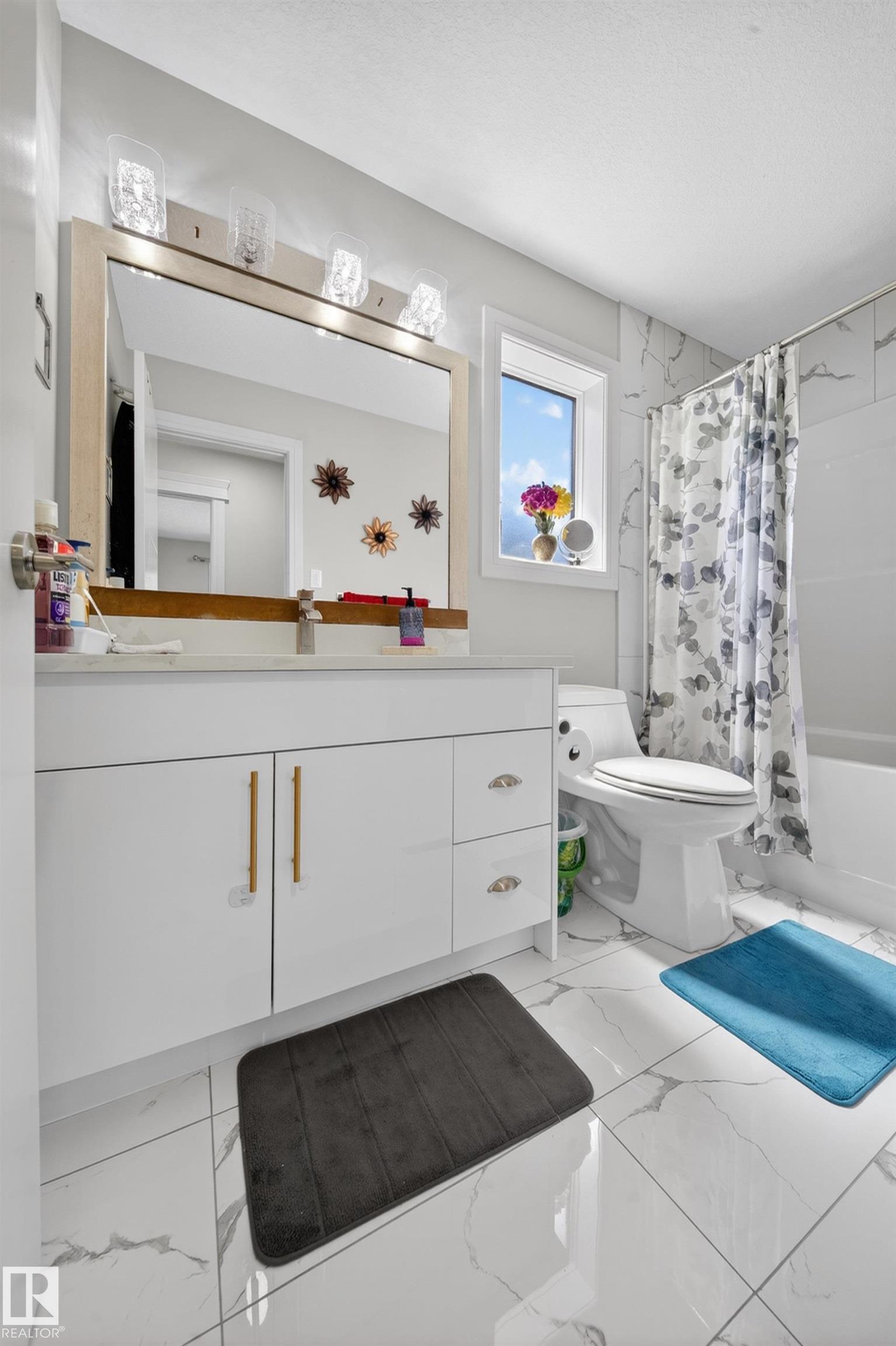 https://zimg.paragon.ice.com/ParagonImages/Property/PM/RAE/225411956/40/0/0/dd76bc0dd40829b26caa1639bc4e5fbe/1/ffec37946e63441f877e5826cbf30984/225411956-F9331796-4F7E-4FC7-8BB4-AEAD5F4C16AF.JPG