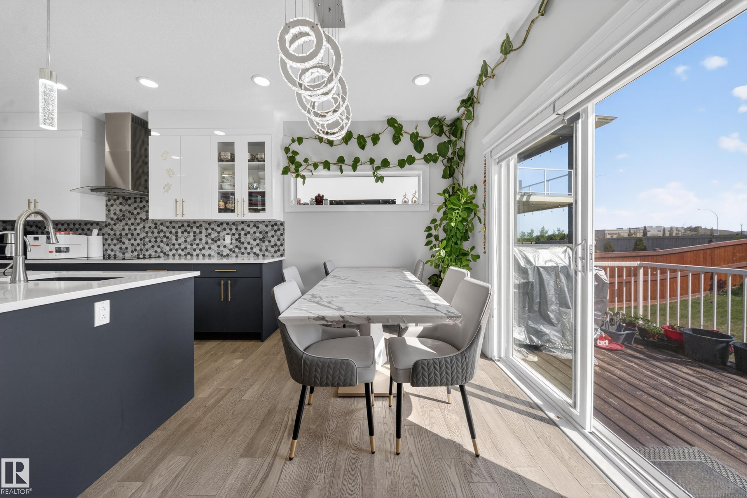 https://zimg.paragon.ice.com/ParagonImages/Property/PM/RAE/225411956/7/0/0/c5f2ca58ed2ef293a1535e139bda3ccf/1/ffec37946e63441f877e5826cbf30984/225411956-5B5D94EA-5619-4552-BC35-FF61AD271A66.JPG