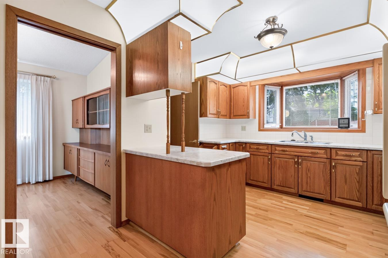 Photo 17 at 6 Merryvale Crescent, Mills Haven, Sherwood Park