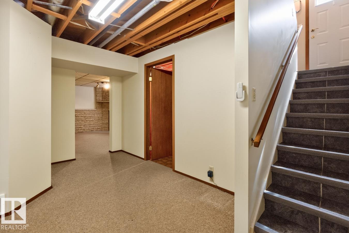 Photo 33 at 6 Merryvale Crescent, Mills Haven, Sherwood Park