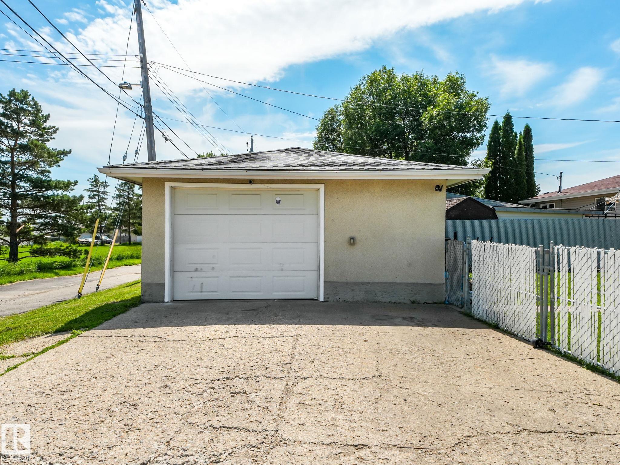 Photo 24 at 13323 58 Street NW, Belvedere, Edmonton
