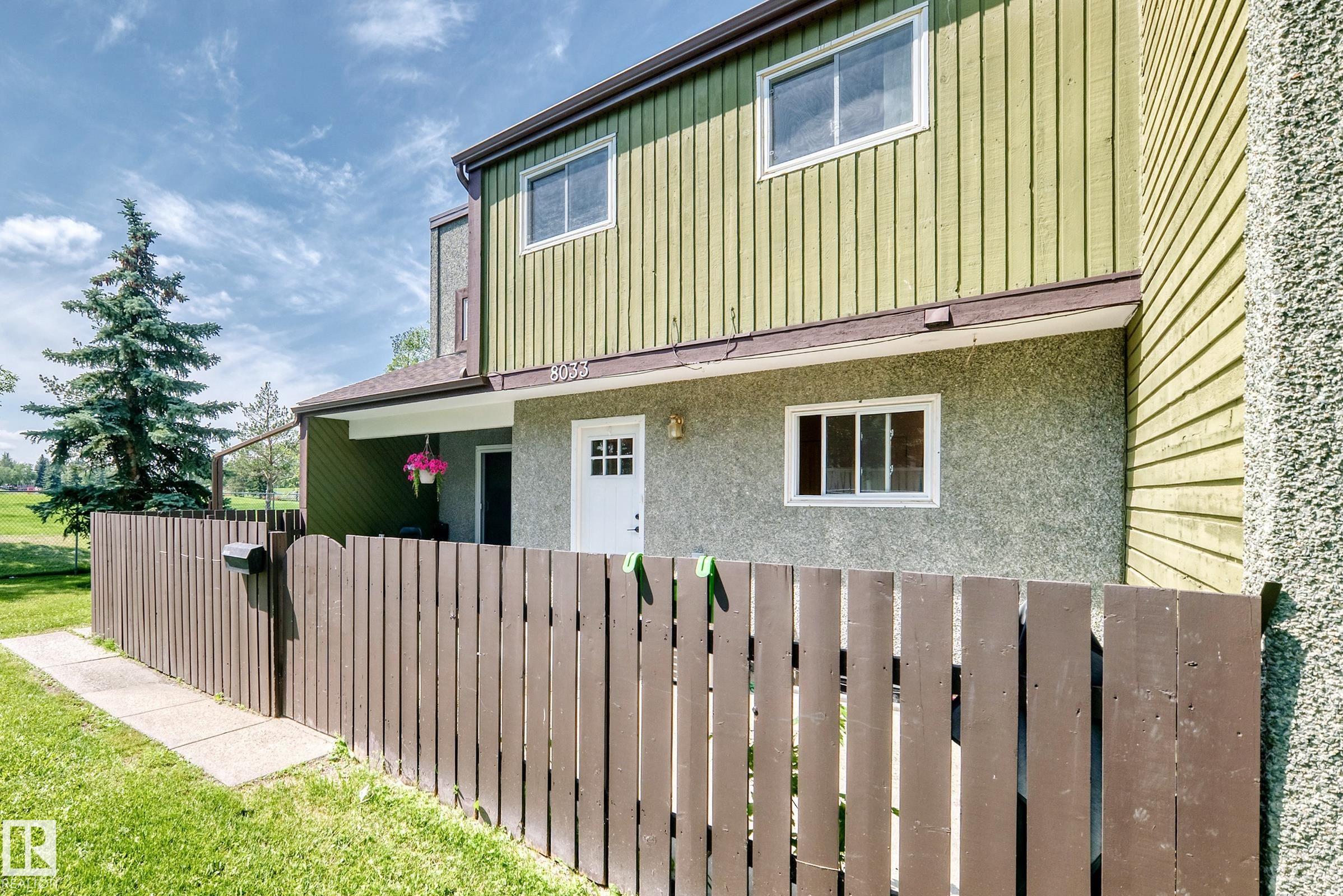 Picture for 8033 27 AV NW