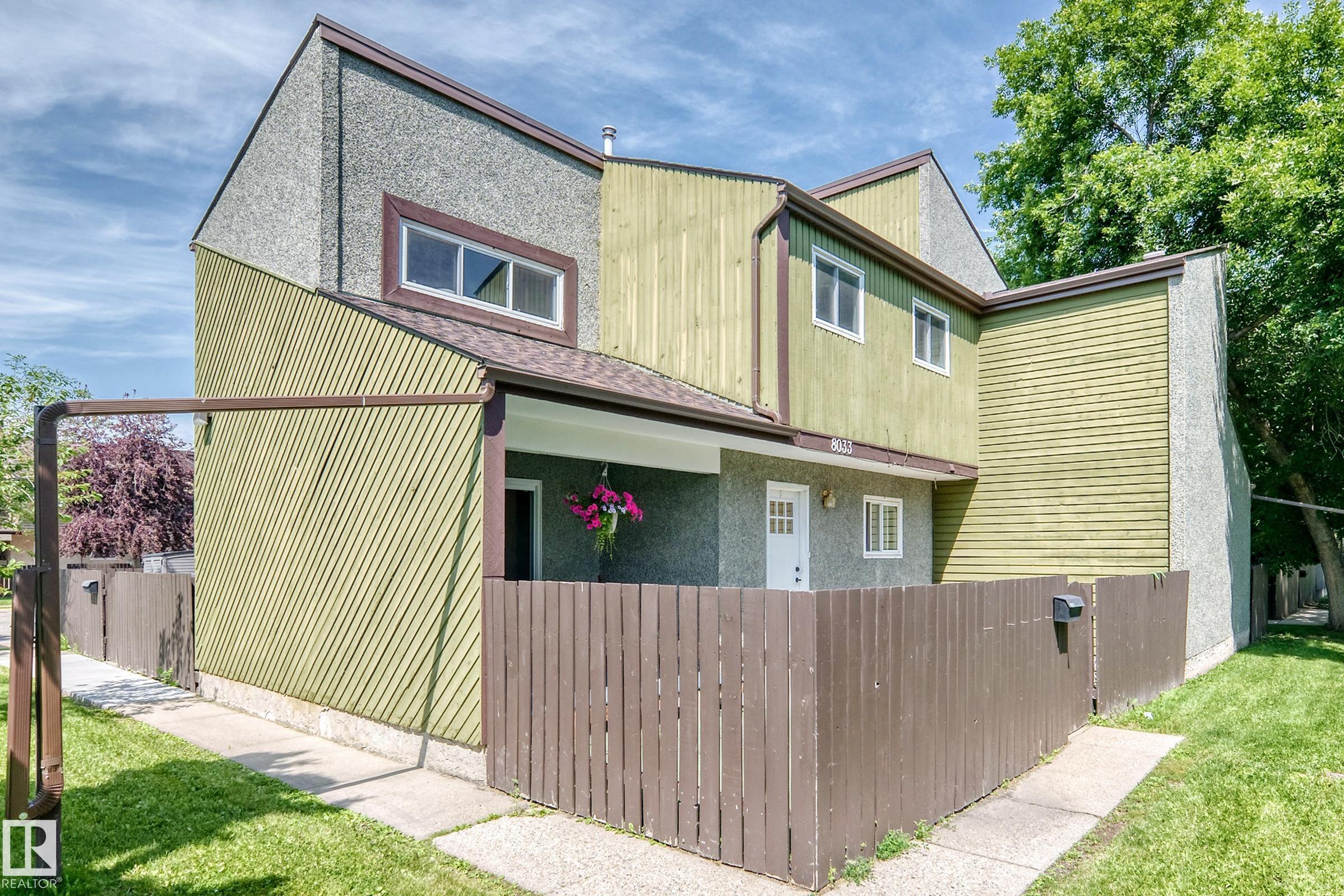 Picture for 8033 27 AV NW