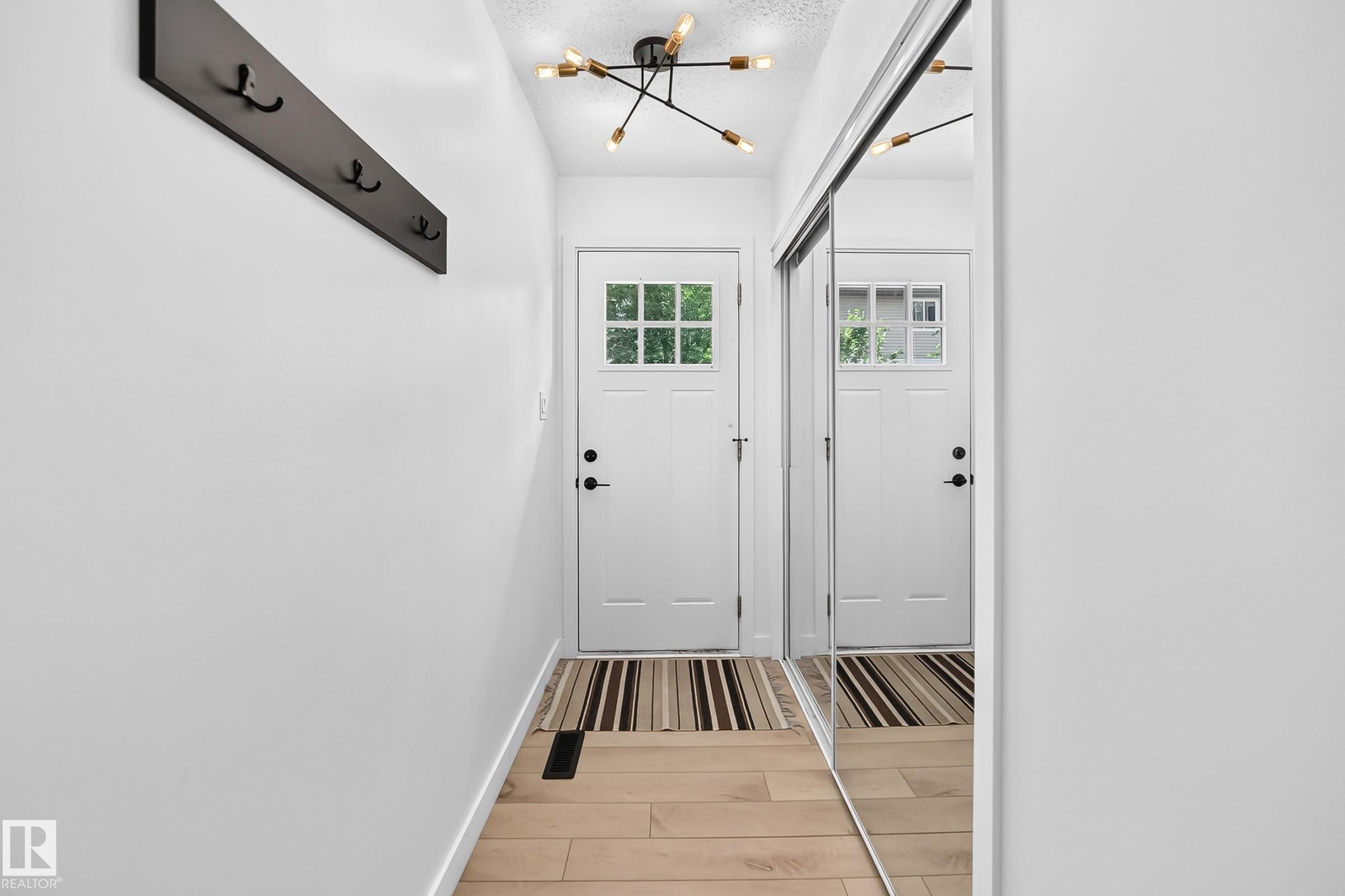 Picture for 8033 27 AV NW
