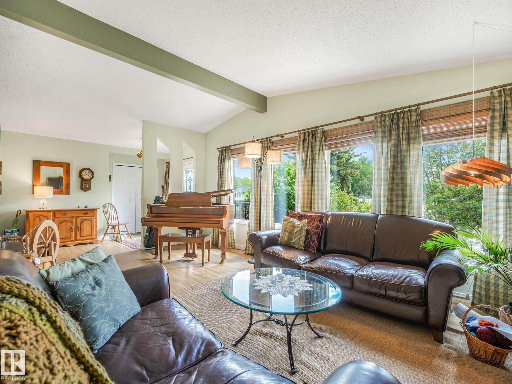 Photo 11 at 32 Malvern Drive, Mills Haven, Sherwood Park
