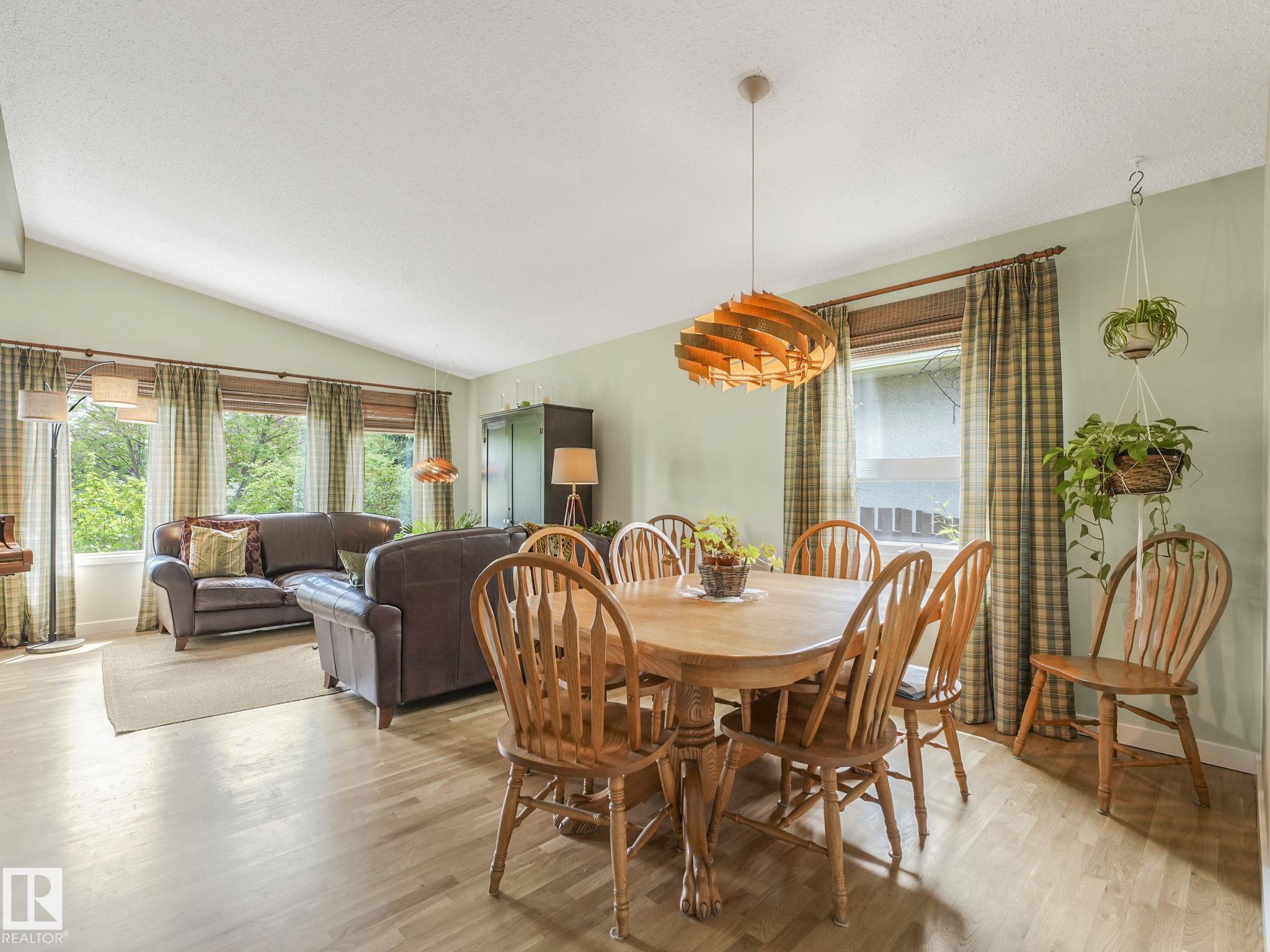 Photo 13 at 32 Malvern Drive, Mills Haven, Sherwood Park