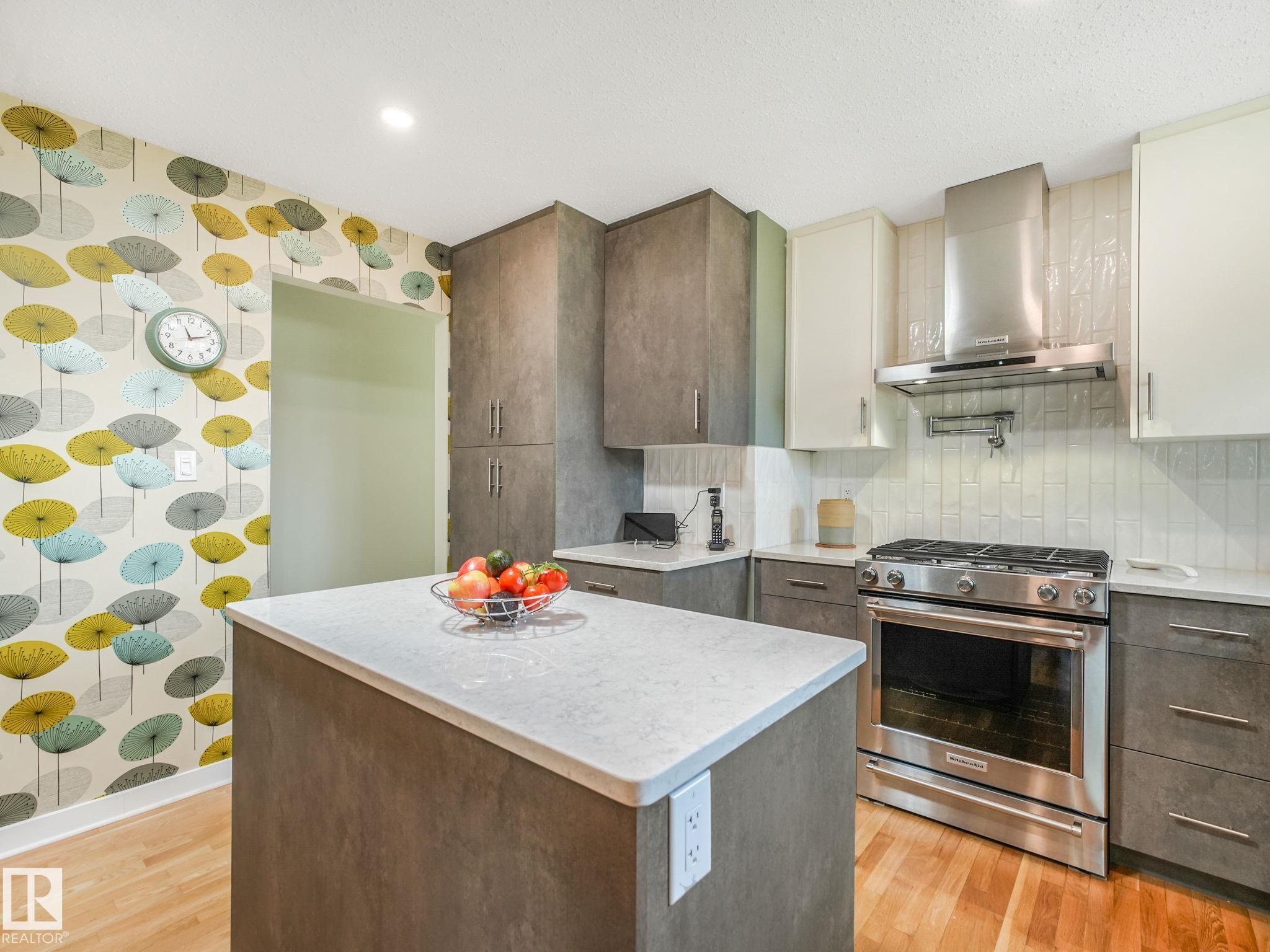 Photo 16 at 32 Malvern Drive, Mills Haven, Sherwood Park