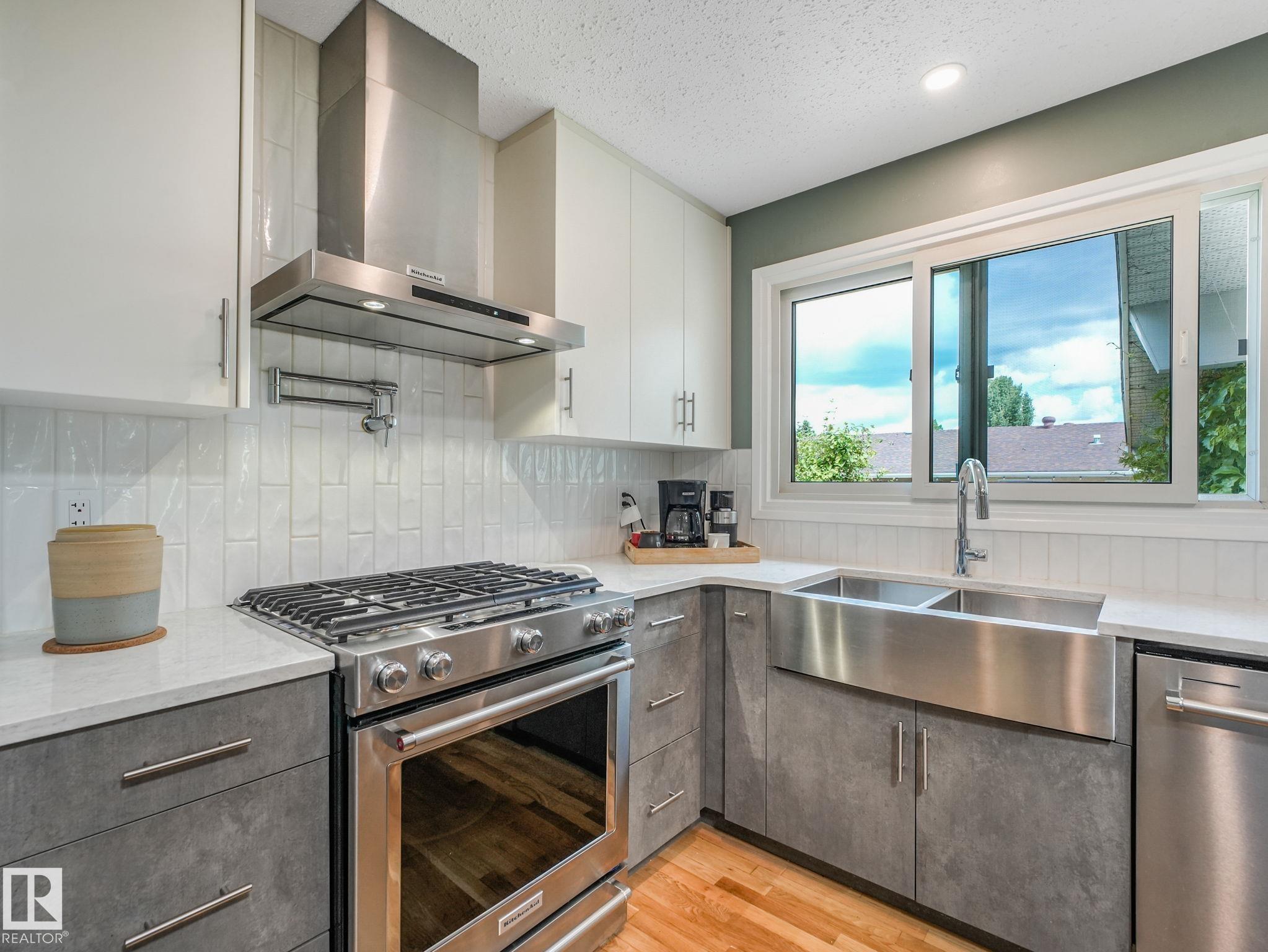 Photo 20 at 32 Malvern Drive, Mills Haven, Sherwood Park