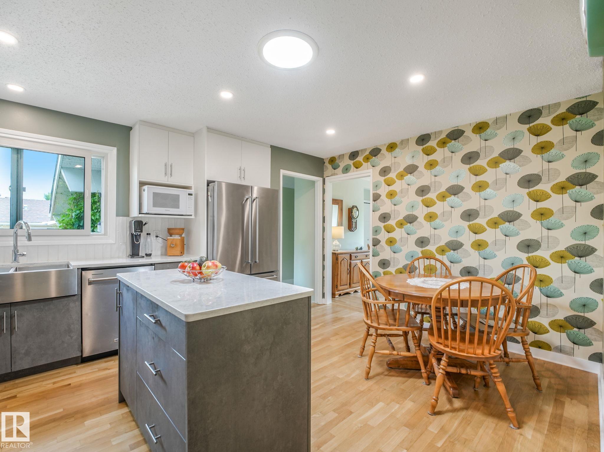 Photo 23 at 32 Malvern Drive, Mills Haven, Sherwood Park