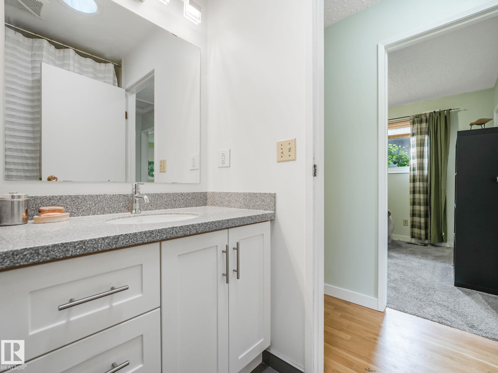 Photo 31 at 32 Malvern Drive, Mills Haven, Sherwood Park