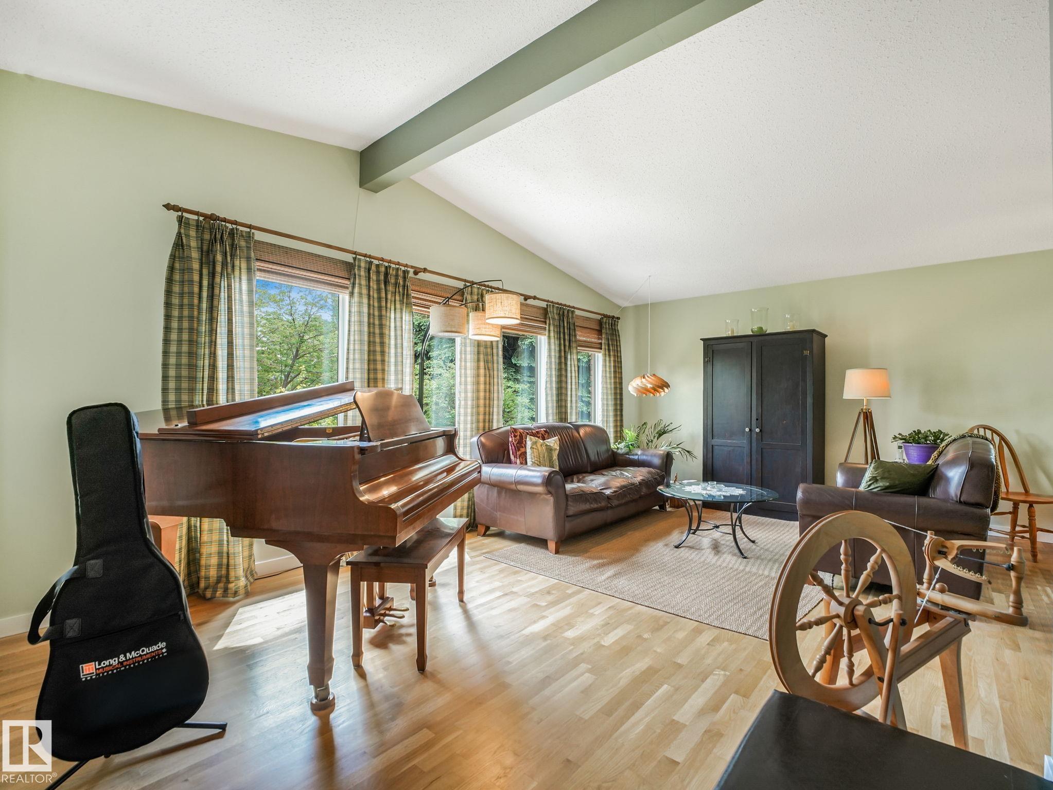 Photo 10 at 32 Malvern Drive, Mills Haven, Sherwood Park