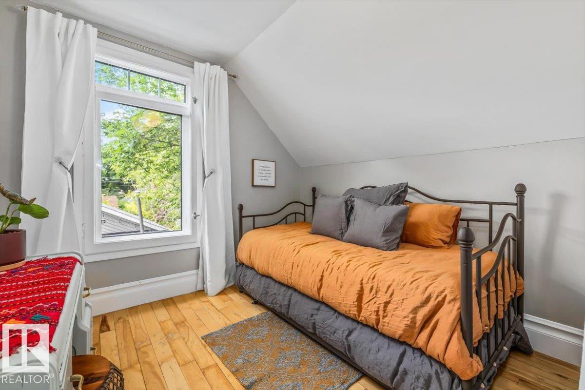 Photo 25 at 11328 65 Street NW, Highlands, Edmonton