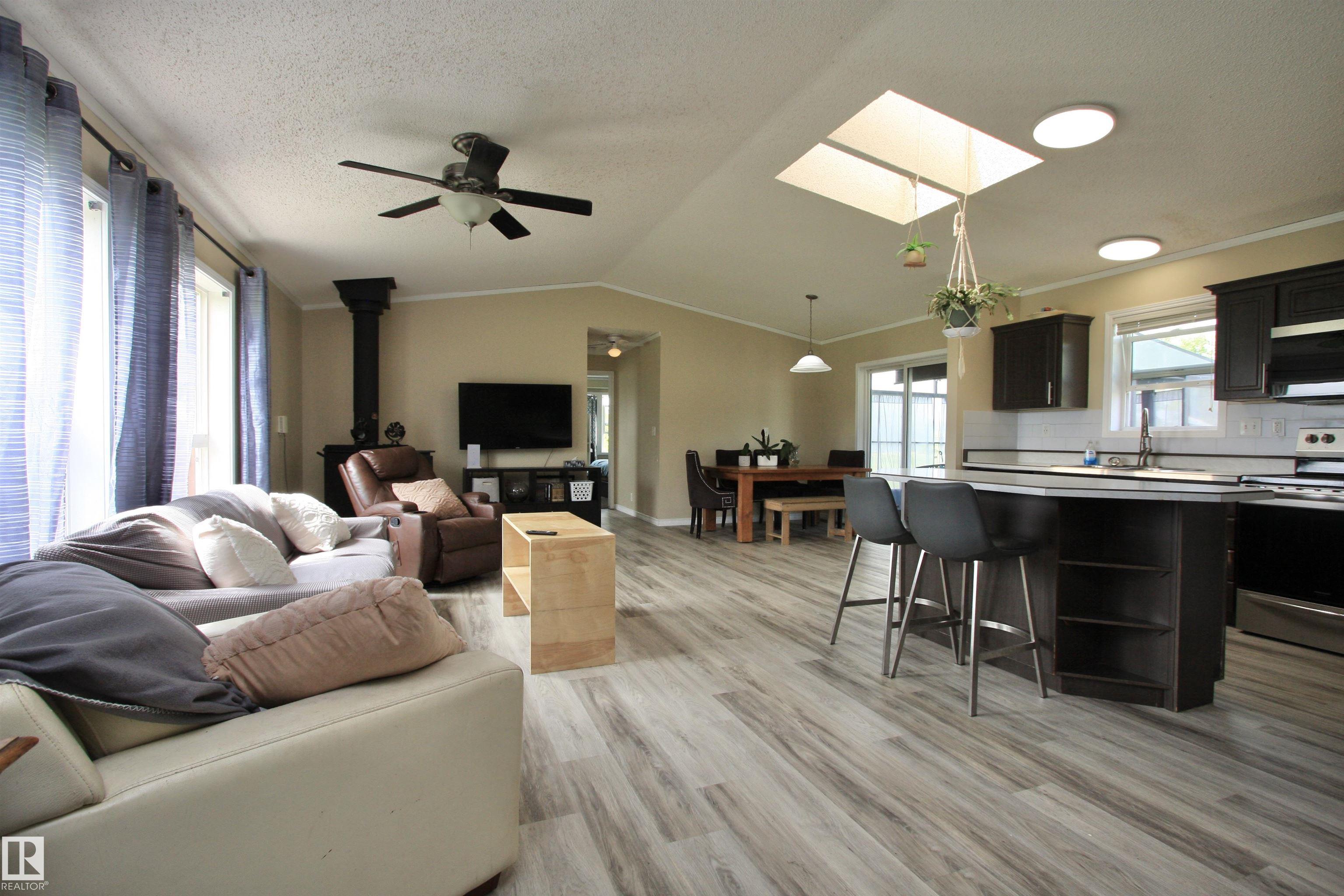 Photo 6 at 27418 Twp Road 552, None, Rural Sturgeon County