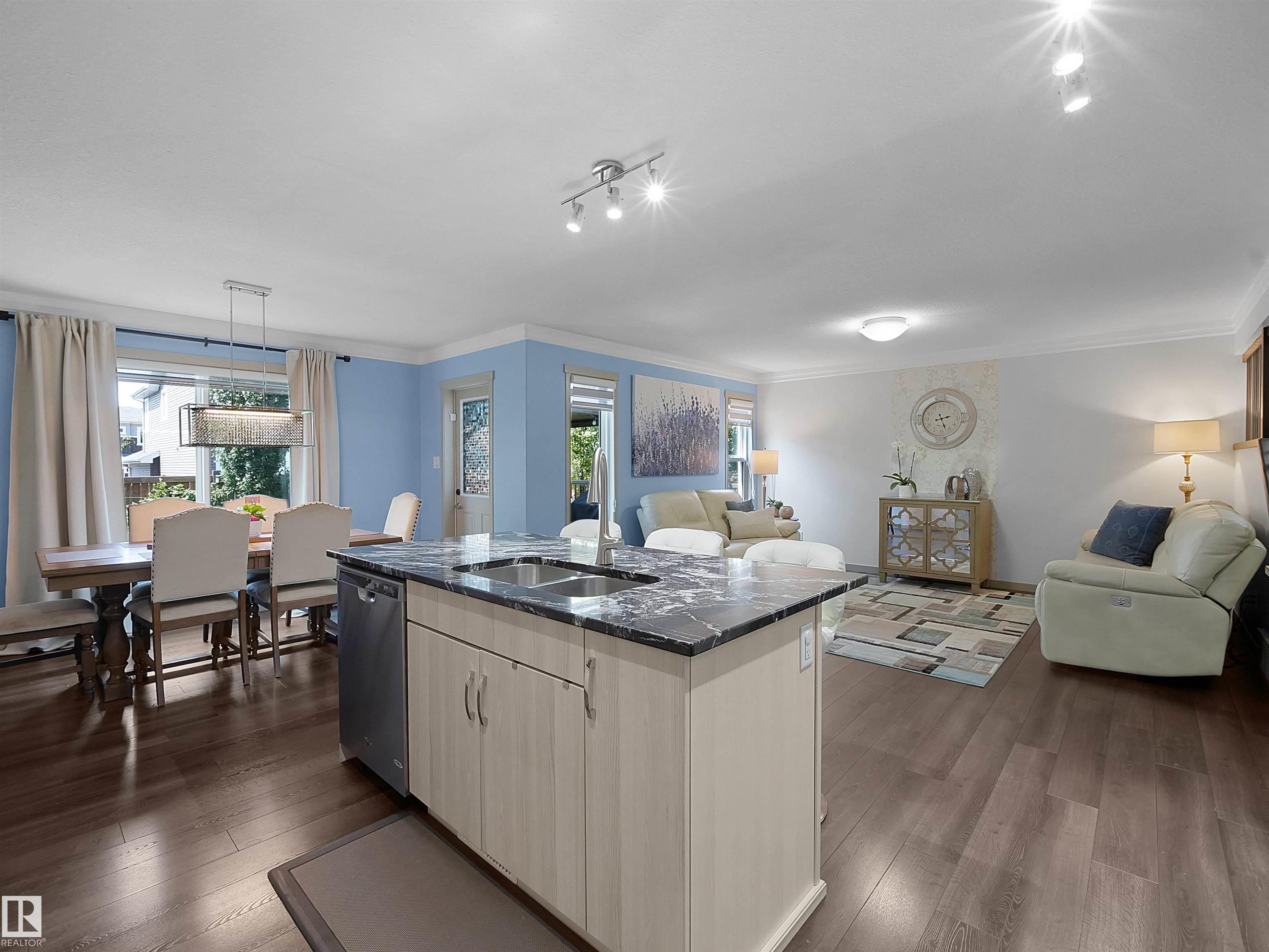 https://zimg.paragon.ice.com/ParagonImages/Property/PM/RAE/225412024/18/0/0/ea8ddedb8e01e4b35ebd49bb66b3e114/1/73e4023619ac1cad49010caac19e1c98/225412024-2805752c-f50a-4522-ad67-afbcccc875cf.JPG