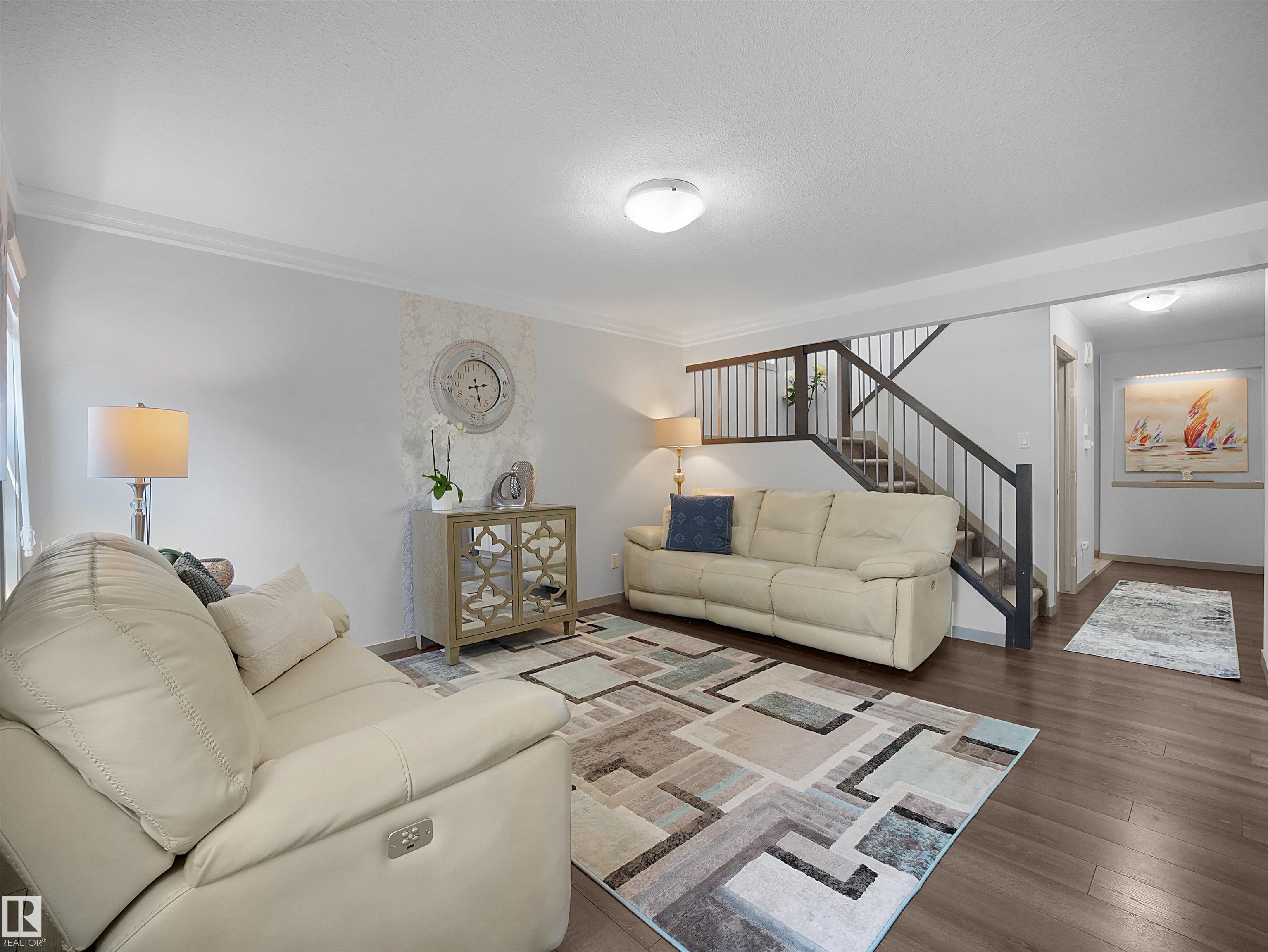 https://zimg.paragon.ice.com/ParagonImages/Property/PM/RAE/225412024/21/0/0/5d8e6107424e3bb047417b4116ae6a15/1/73e4023619ac1cad49010caac19e1c98/225412024-3e7054d4-430b-4bfc-91af-69b0433a40f9.JPG