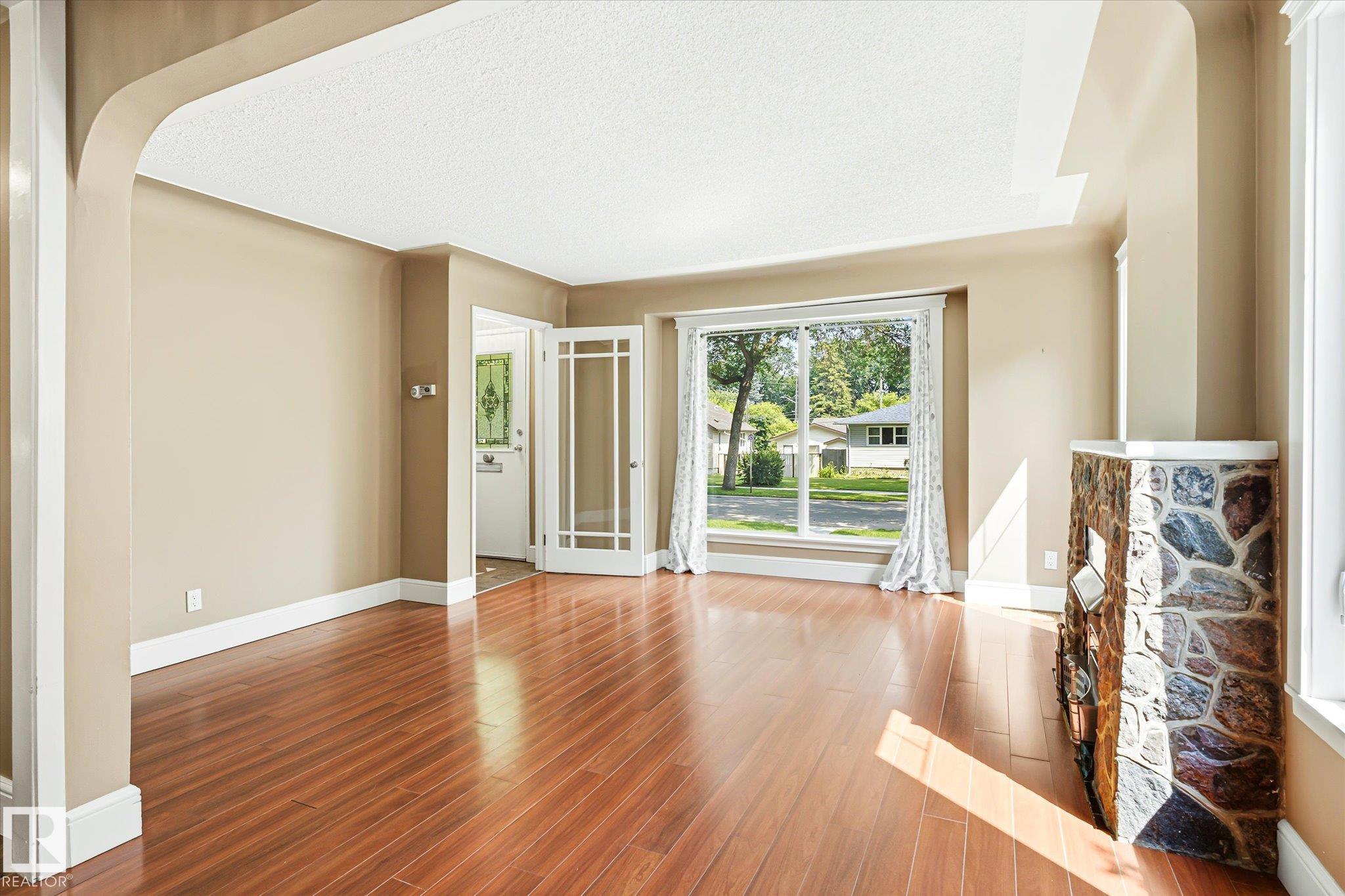 11322 56 Street NW, Highlands, Edmonton