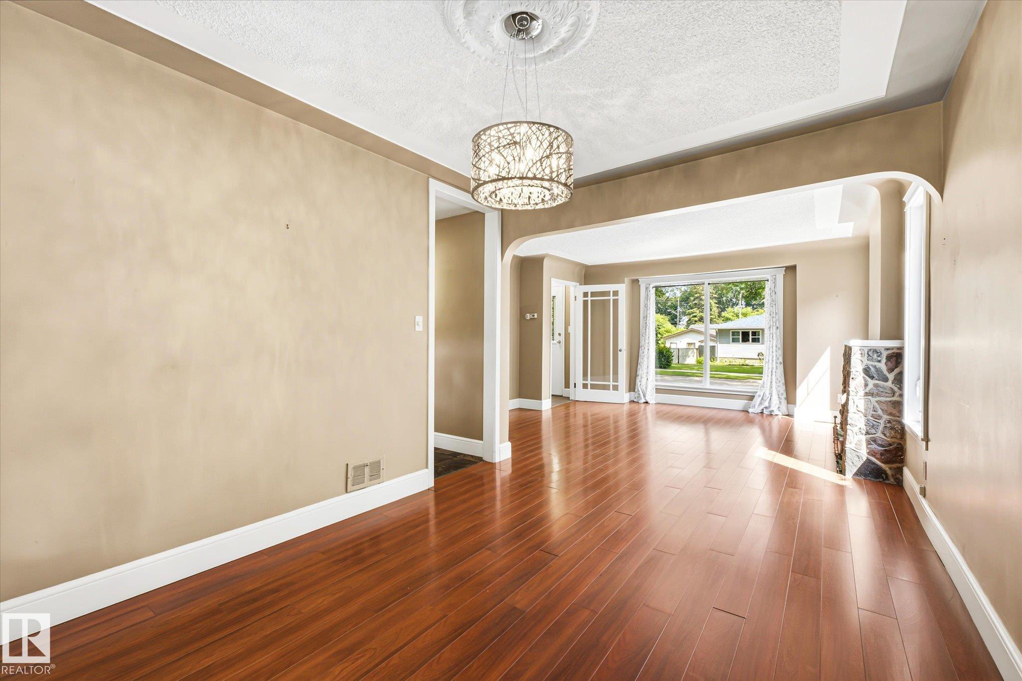 Photo 10 at 11322 56 Street NW, Highlands, Edmonton