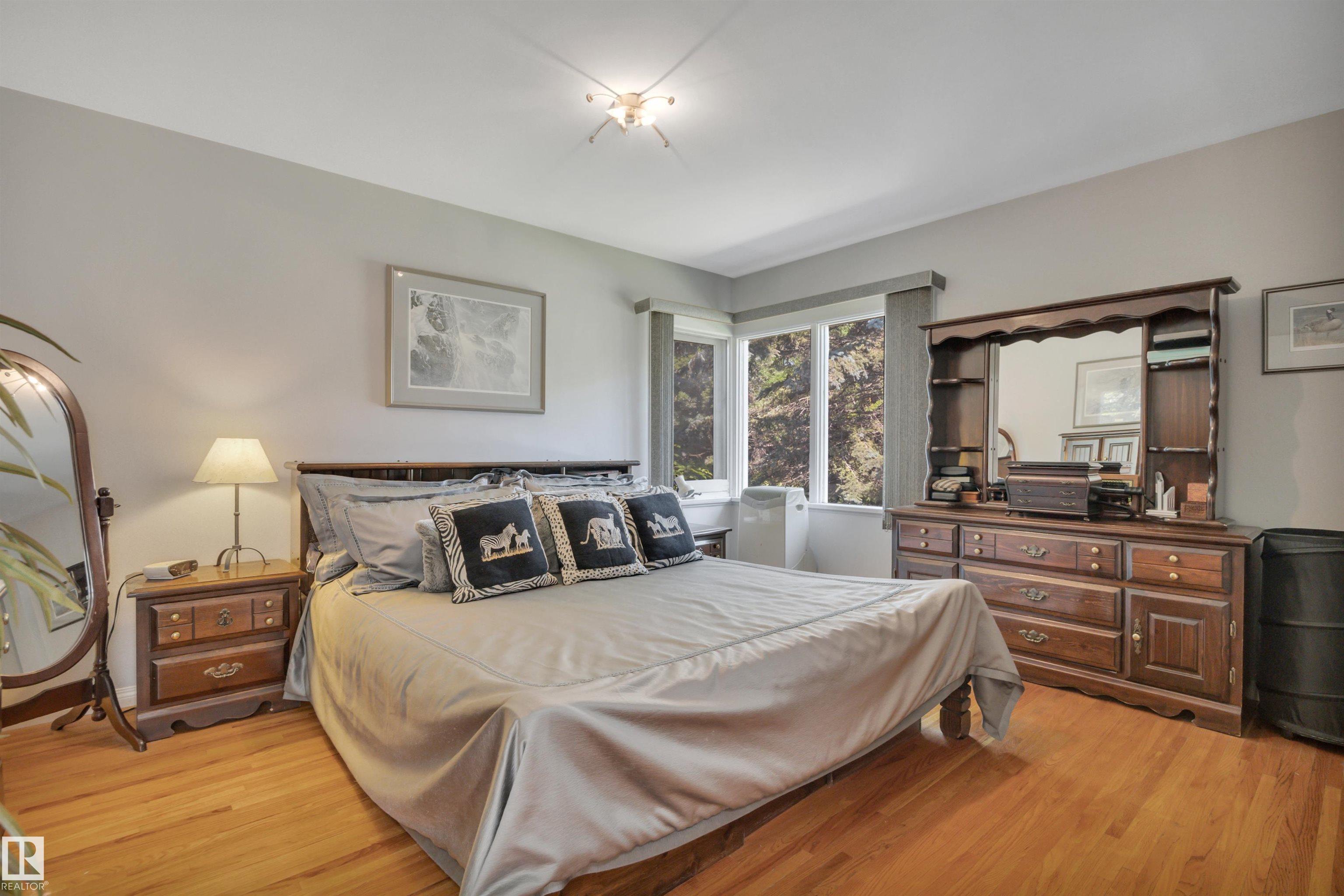 https://zimg.paragon.ice.com/ParagonImages/Property/PM/RAE/225412036/30/0/0/65eecb6f2e7fad7ba6f997a8e6f85ada/1/484e8bcc70861cf843461785408defe9/225412036-52cda49a-25d4-4a87-9946-628597c1af5f.JPG