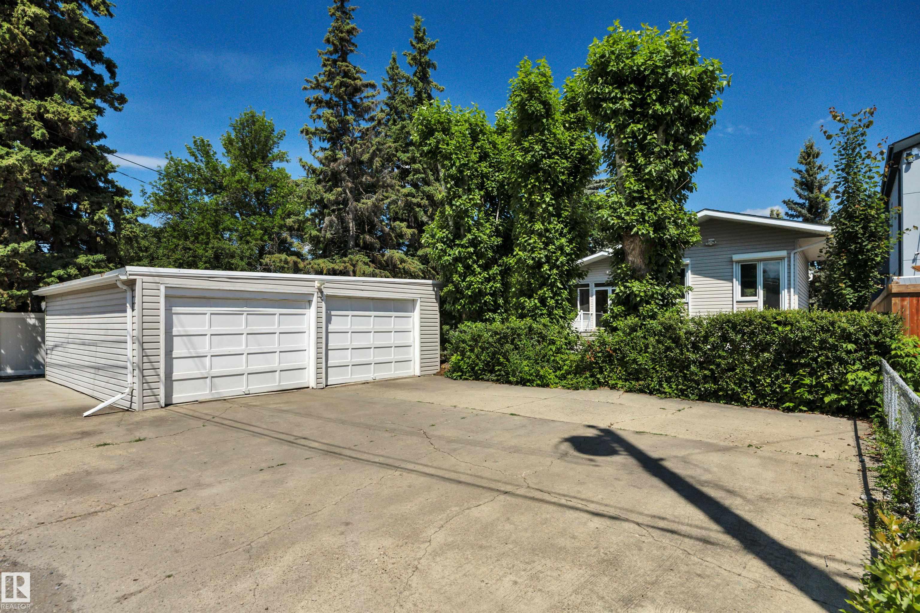 https://zimg.paragon.ice.com/ParagonImages/Property/PM/RAE/225412036/60/0/0/a2287b0459e38dffa7bc5bbd2ed29f1c/1/484e8bcc70861cf843461785408defe9/225412036-4b3e81b1-3ff6-4b76-9654-9089c321a480.JPG