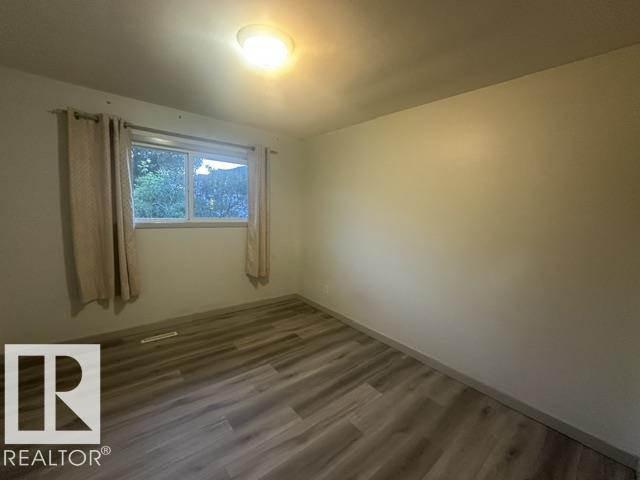 https://zimg.paragon.ice.com/ParagonImages/Property/PM/RAE/225412043/24/0/0/e52af0a51224cb7848ffa283a88cc3fa/1/c56104385912ab26aad803798aab329b/225412043-306bac2b-be7c-40b6-8893-a93dde519240.JPG