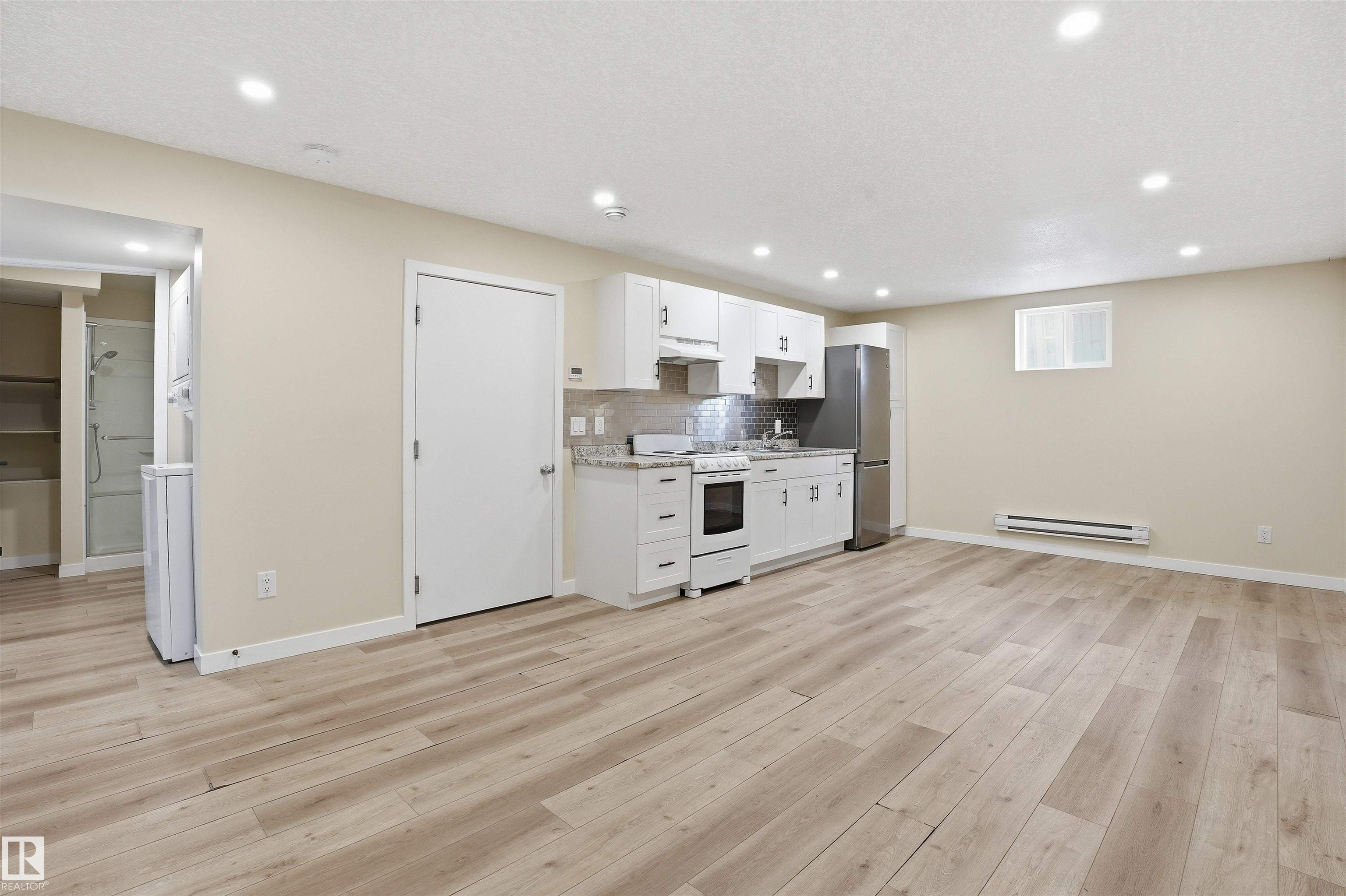 https://zimg.paragon.ice.com/ParagonImages/Property/PM/RAE/225412044/18/0/0/b100baa07e4de39c8b307882b6eeced9/1/608aa2a74eda2818019adc703f45d51e/225412044-AE6EE05A-92BE-460A-93B2-E5584807D99E.JPG