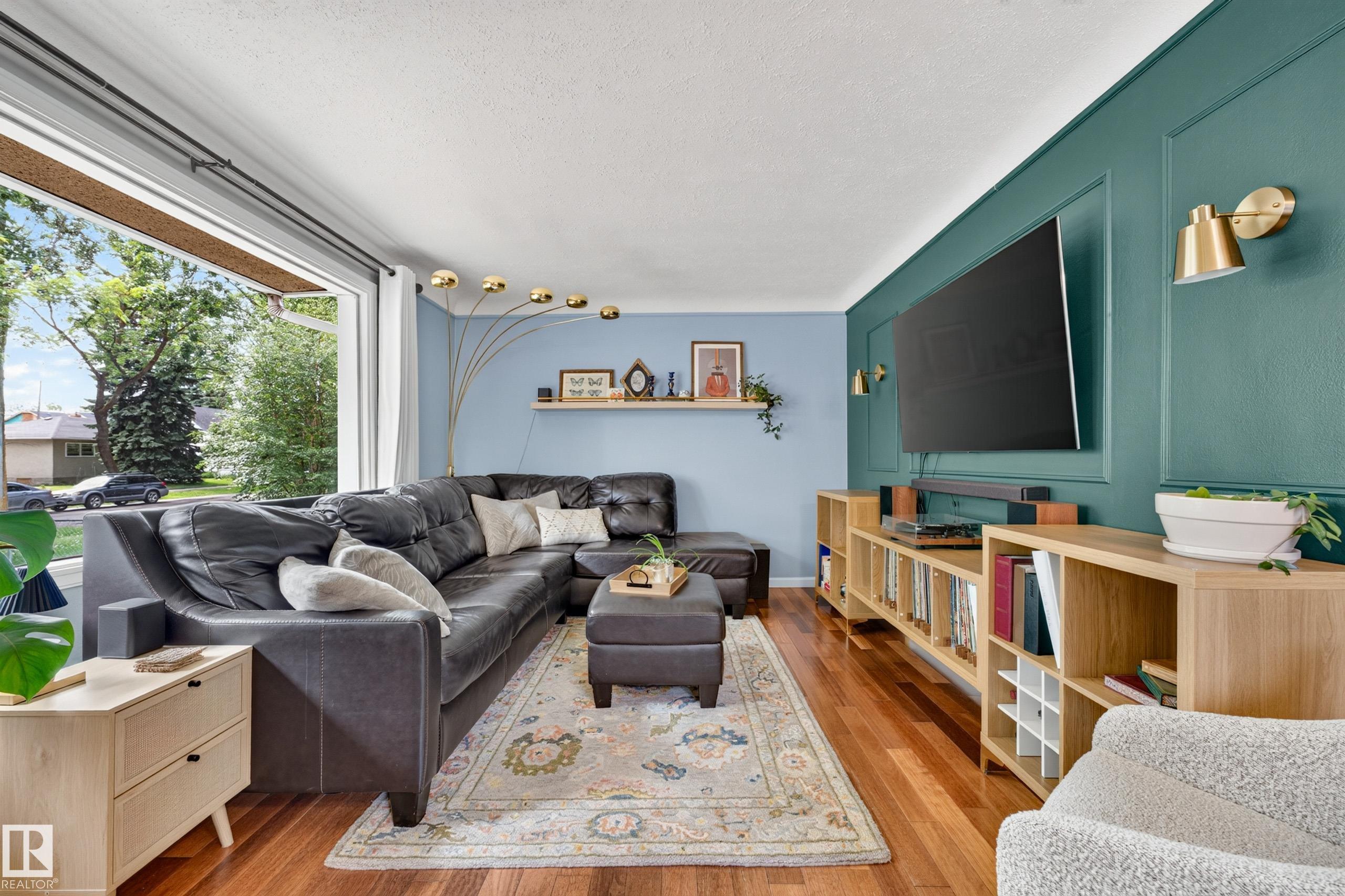 Picture for 7530 80 AV NW