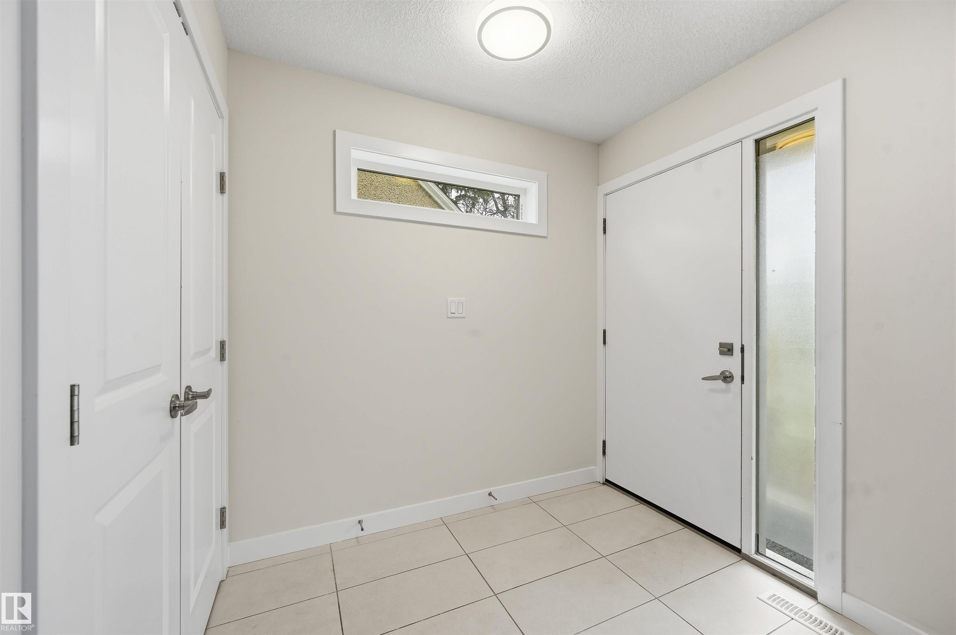 https://zimg.paragon.ice.com/ParagonImages/Property/PM/RAE/225412074/1/0/0/818040fd948cd59c0f51059feeac7547/1/5957f8d555bd3a294ba11ff9ff3ea861/225412074-11723BE6-0E6E-48E2-A90C-CD6780F4C5D1.JPG