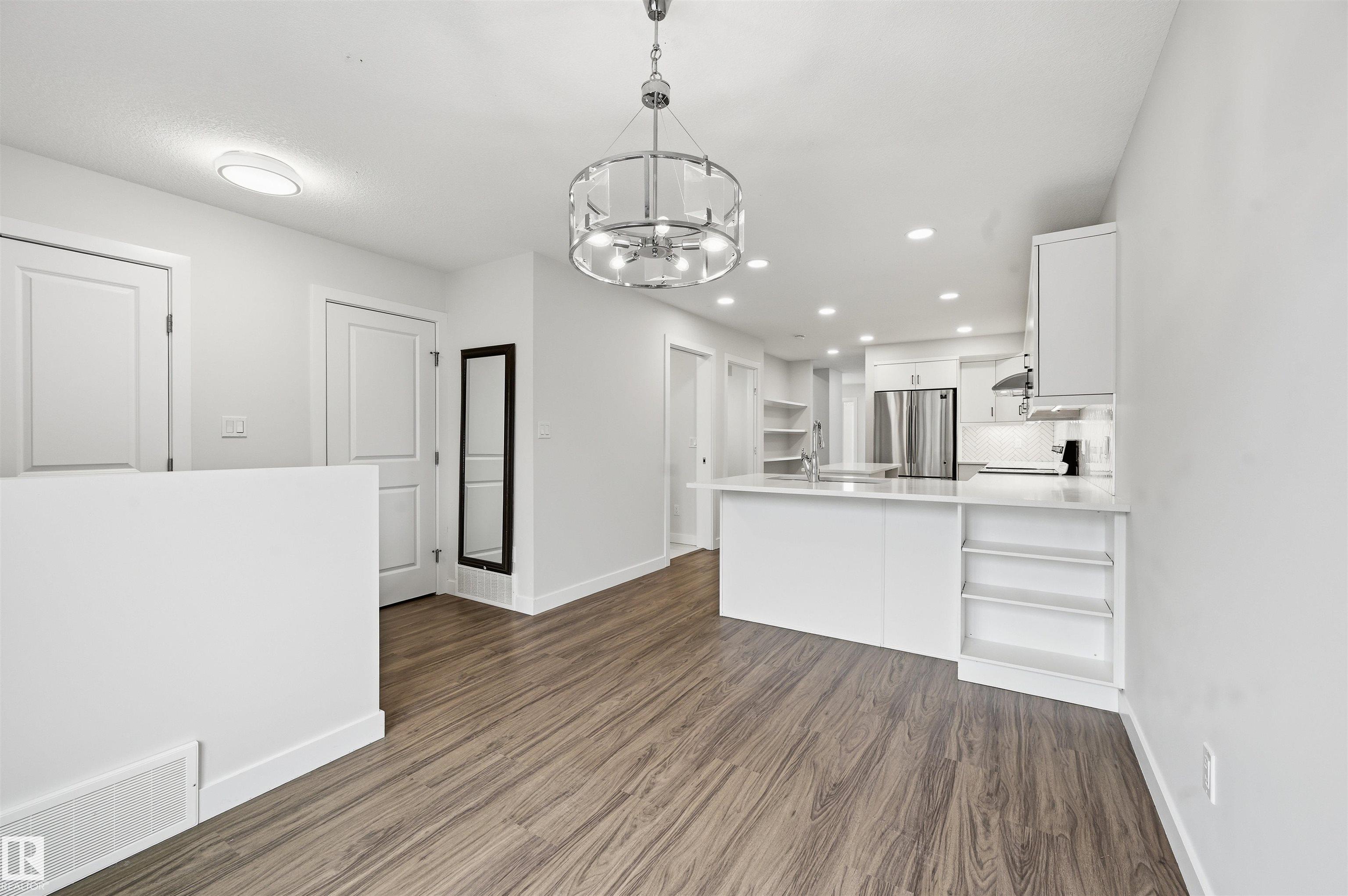 https://zimg.paragon.ice.com/ParagonImages/Property/PM/RAE/225412074/15/0/0/c8c53bba11999c5944789fb01f679c97/1/5957f8d555bd3a294ba11ff9ff3ea861/225412074-A876E219-D09E-41AD-957E-D27F649AD8FC.JPG