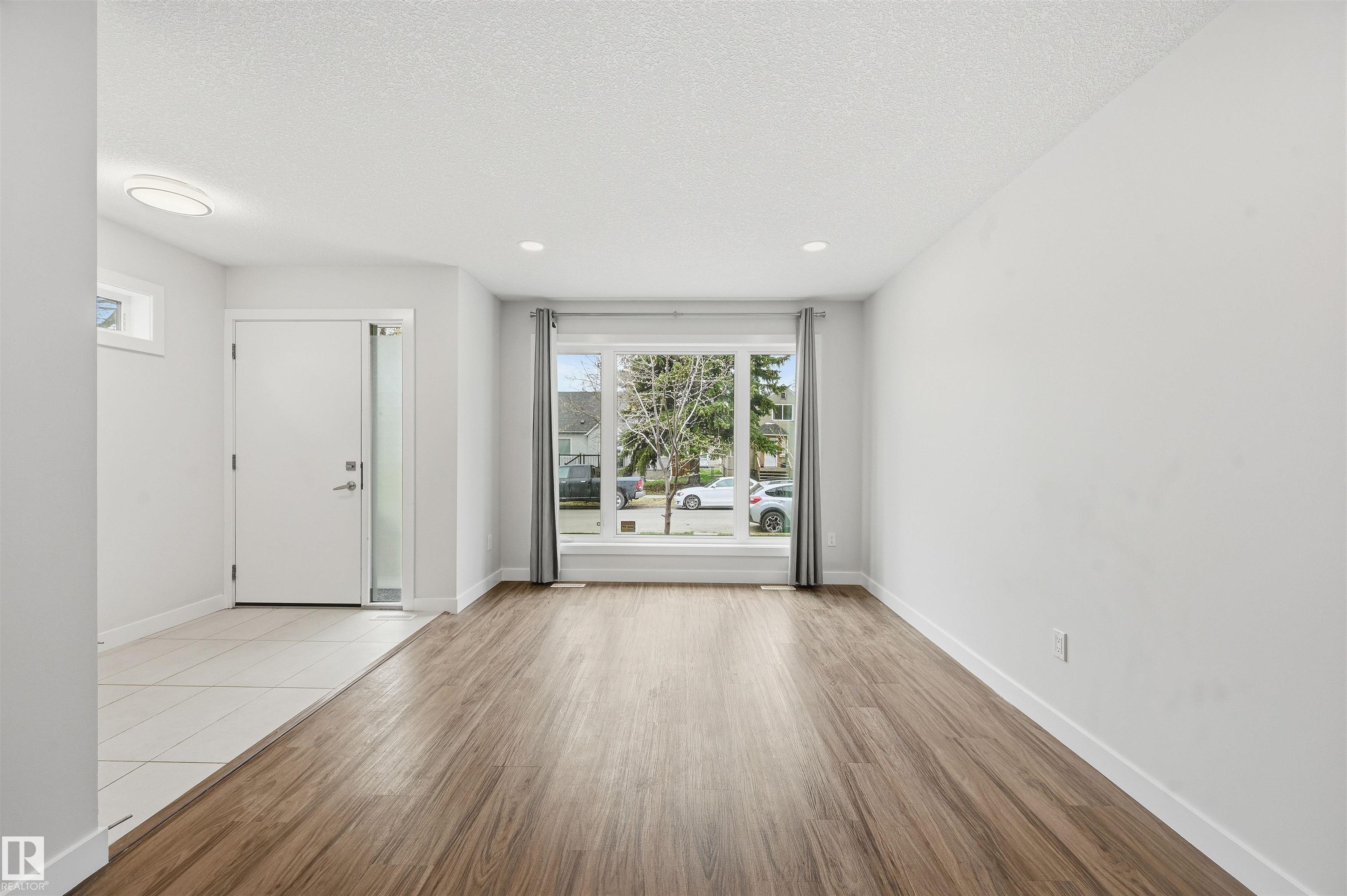 https://zimg.paragon.ice.com/ParagonImages/Property/PM/RAE/225412074/4/0/0/cd84bc5f7c008e76578cb30b5cb688b1/1/5957f8d555bd3a294ba11ff9ff3ea861/225412074-CED28ED9-0FA4-4CC0-AAAD-72E1F00A11C8.JPG