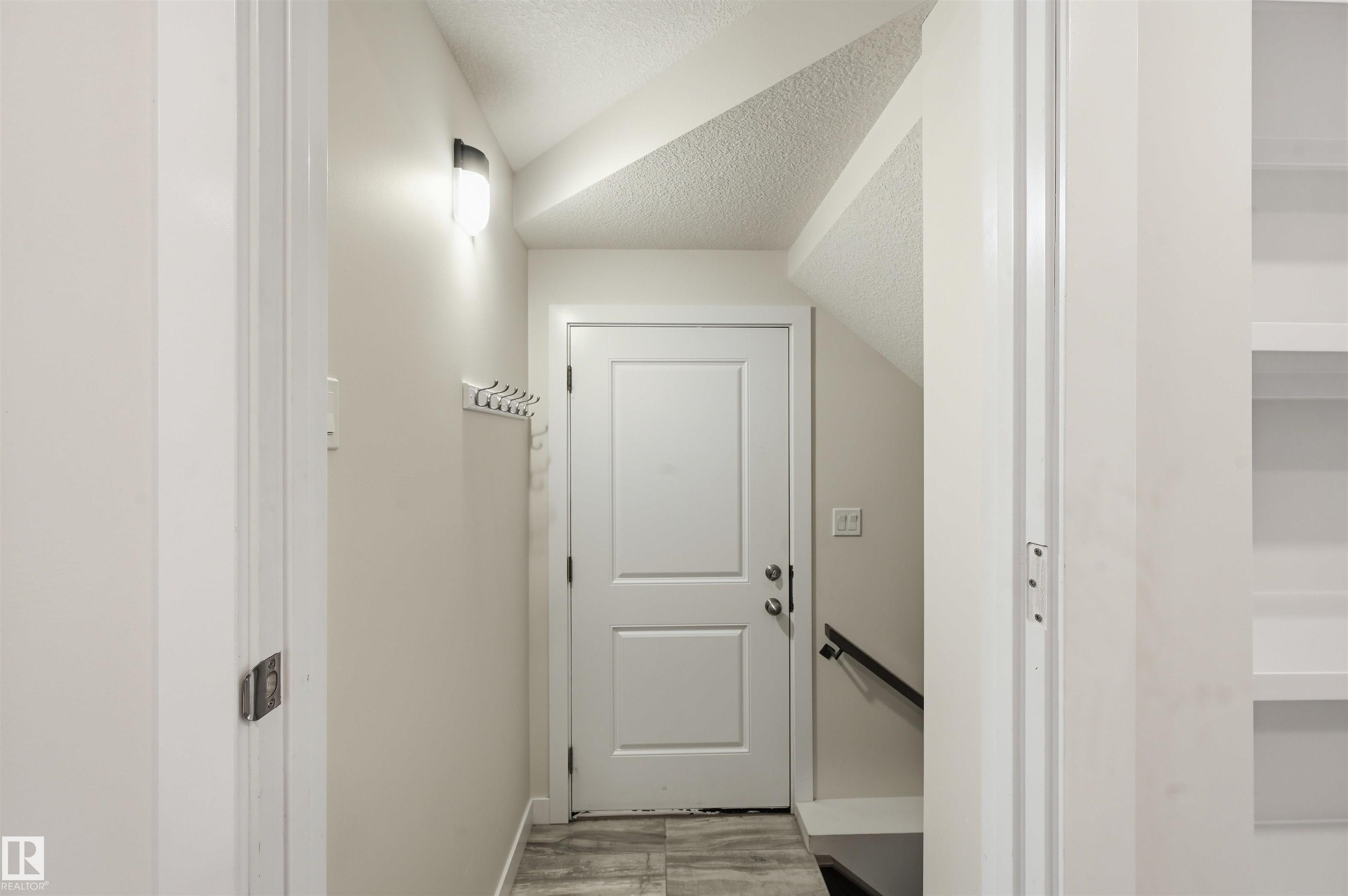 https://zimg.paragon.ice.com/ParagonImages/Property/PM/RAE/225412074/50/0/0/7a447eea5d78345daf2a625b669059eb/1/5957f8d555bd3a294ba11ff9ff3ea861/225412074-77E163C7-354F-458C-94BA-4FB18E149A0D.JPG